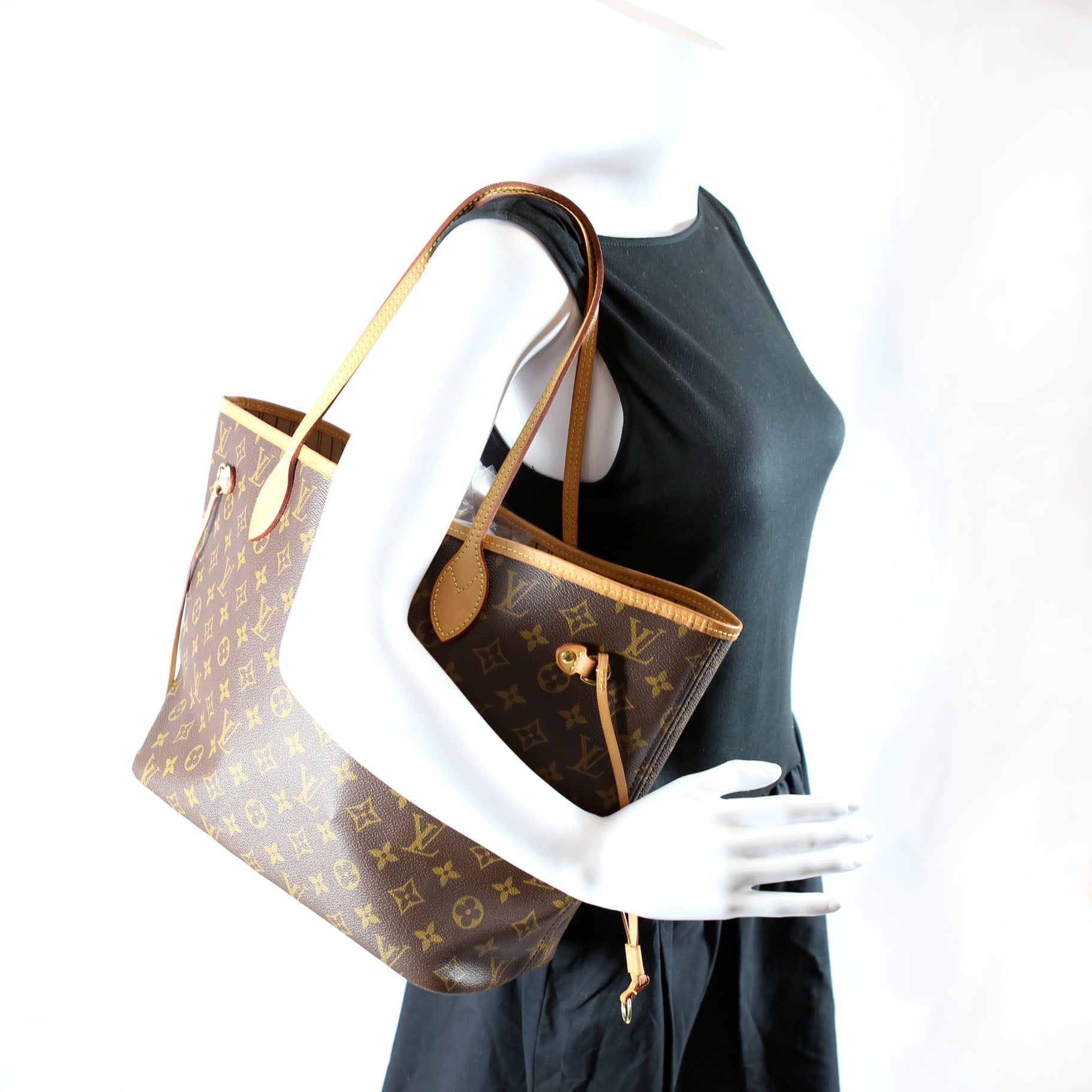 Neverfull With Wallet MM Monogram Beige
