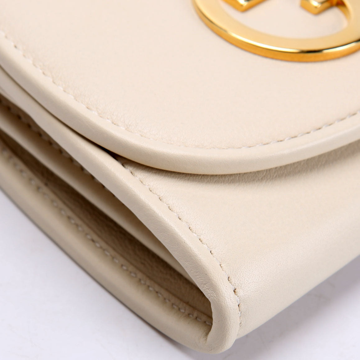 725219 Blondie Leather Chain Wallet Ivory
