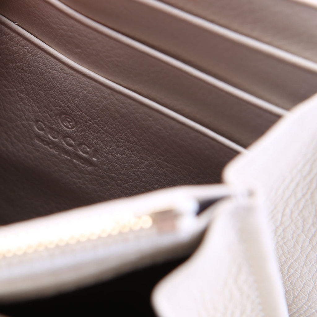 725219 Blondie Leather Chain Wallet Ivory