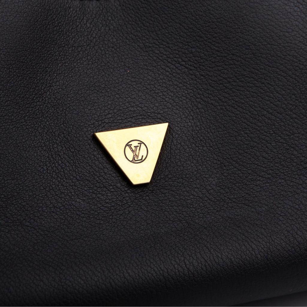 Soft Twist Shoulder Calfskin Black