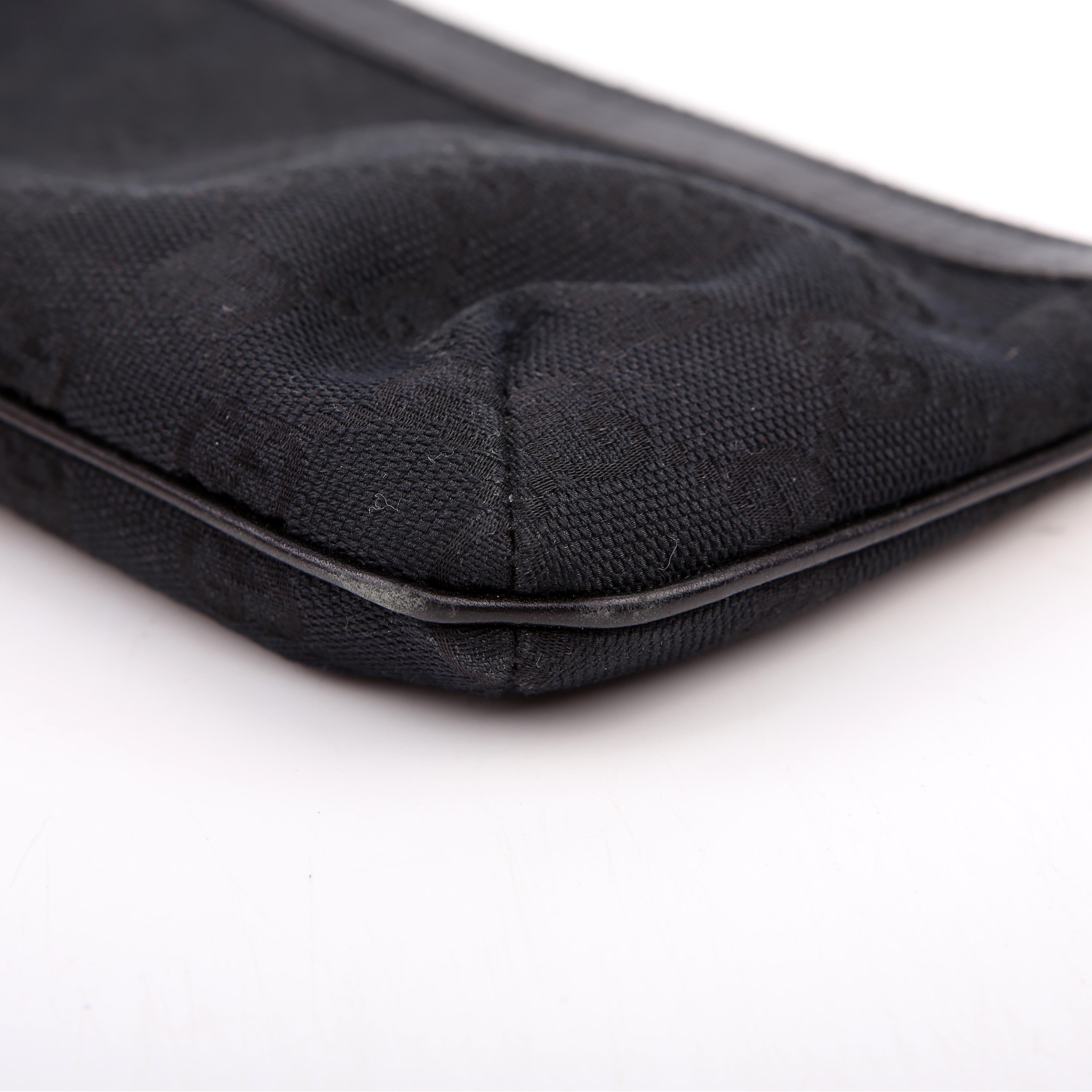 191184 Jolicoeur Pouch Canvas Black