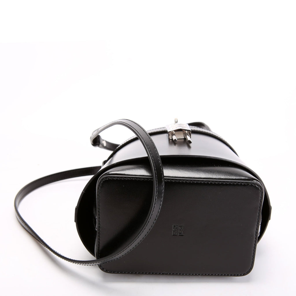 Shark Lock Bucket Bag Box Calfskin