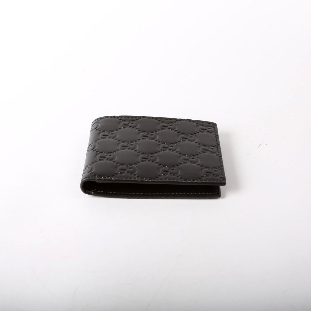 779836 GG Emblem Bi-Fold Wallet Black