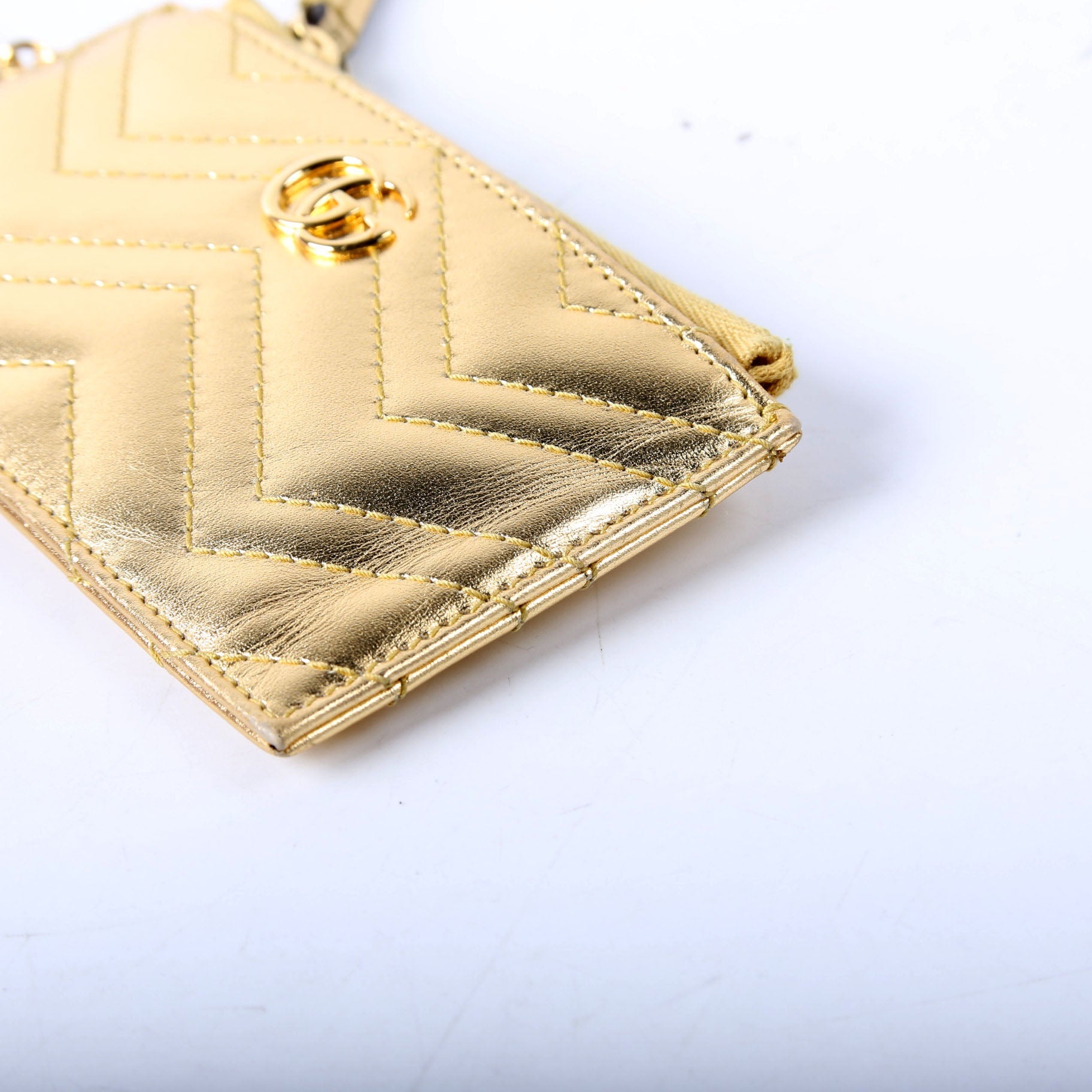 Gucci 826199 Marmont Key Pouch Gold