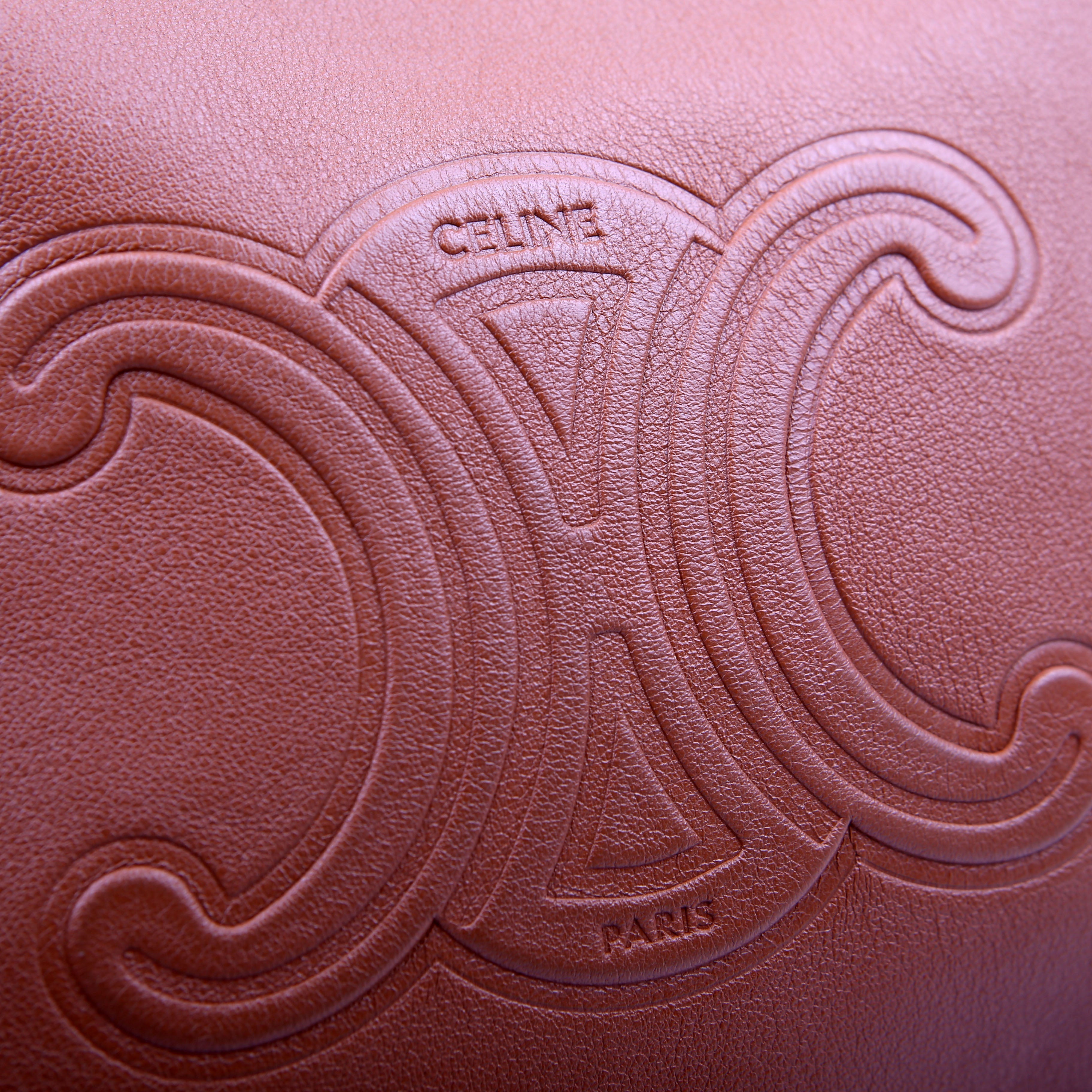 Triomphe Heloise Medium Shoulder Calfskin Brown