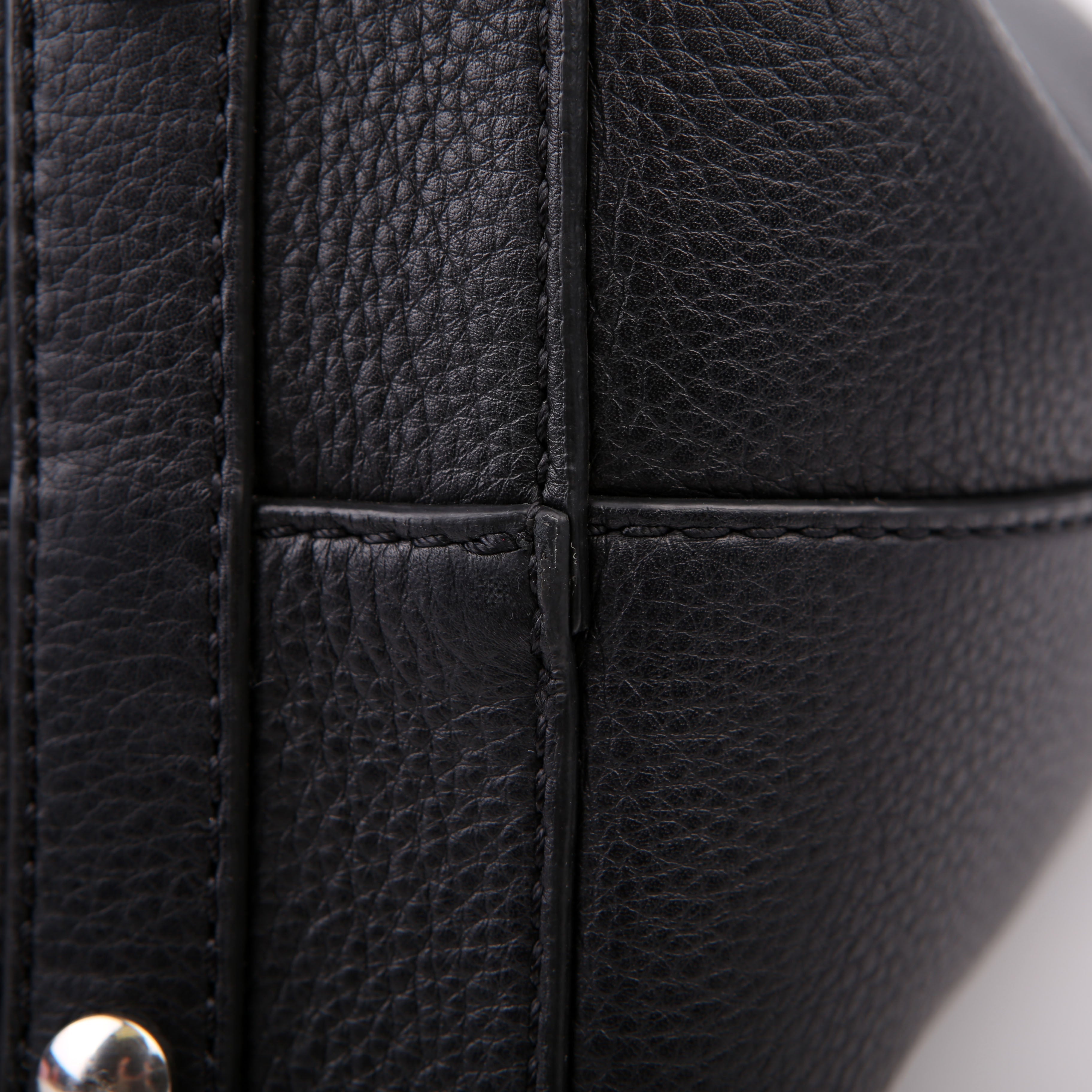 Belt Tote Bag Medium Leather Black