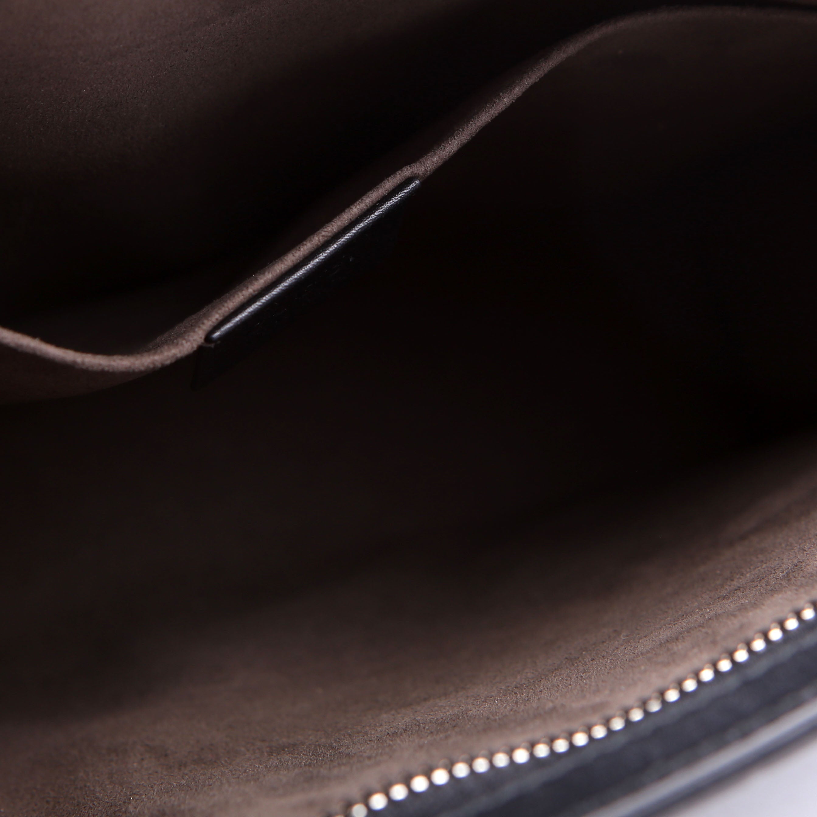 475316 GG Leather Web Pouch Black