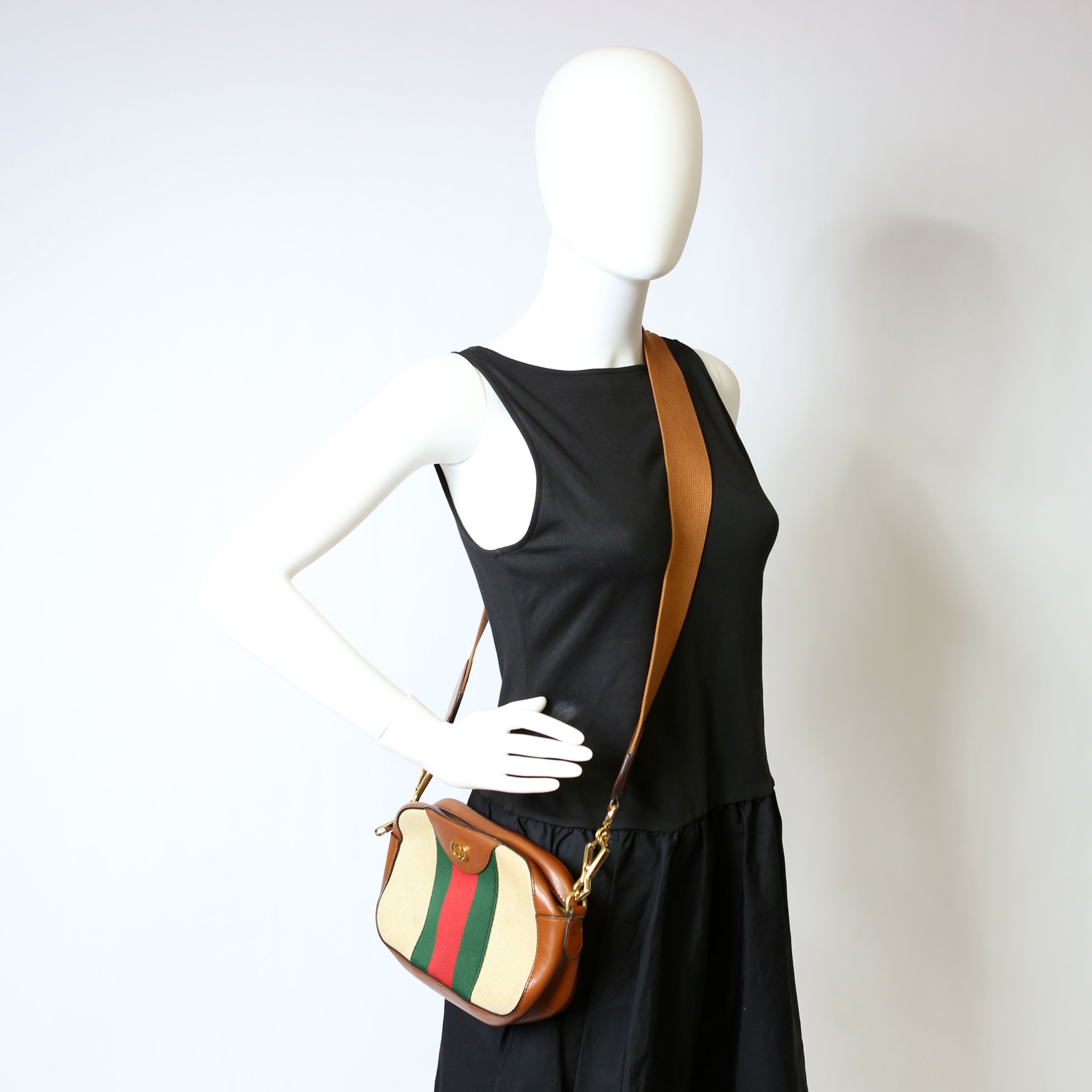 575073 Vintage Web Camera Bag Tan