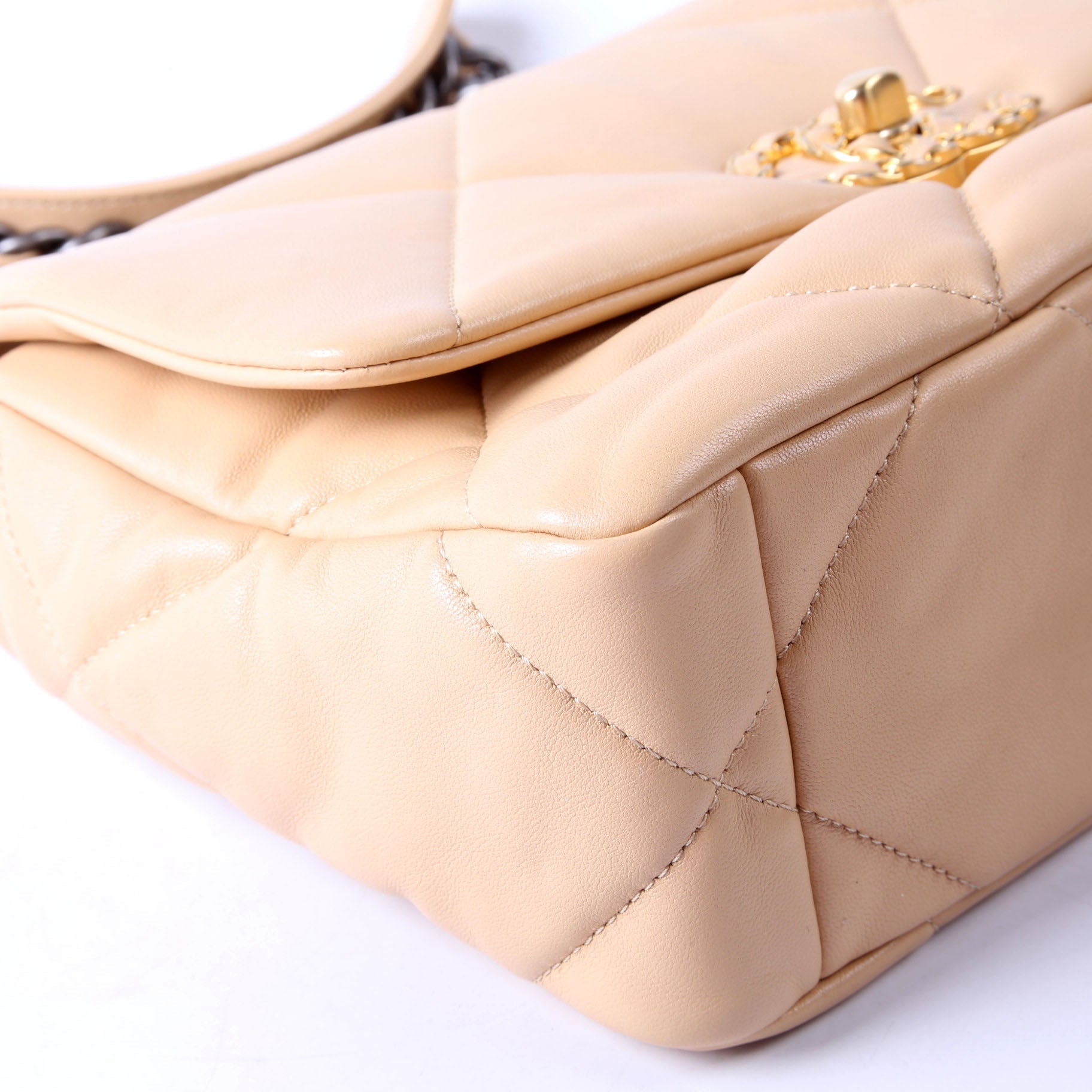 Quilted Lambskin 19 Medium Flap RFID Tan