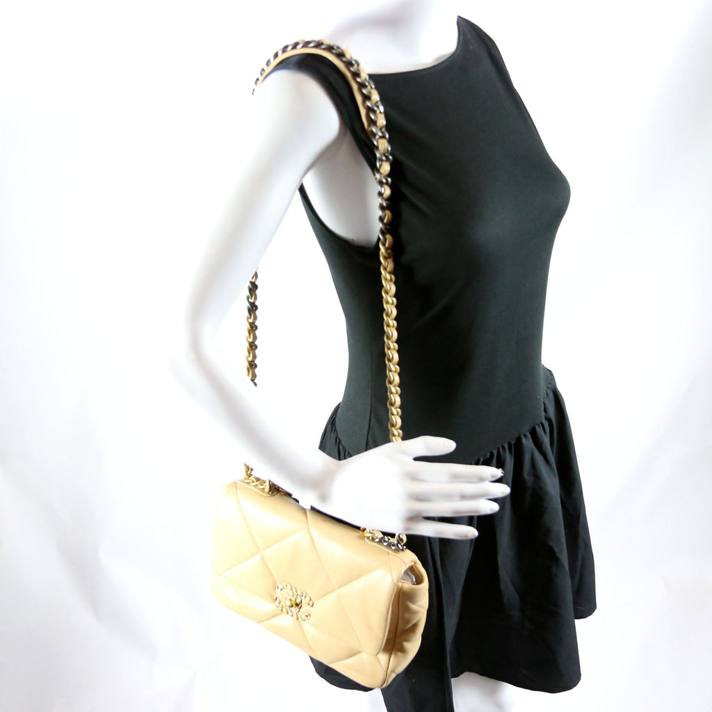 Quilted Lambskin 19 Medium Flap RFID Tan