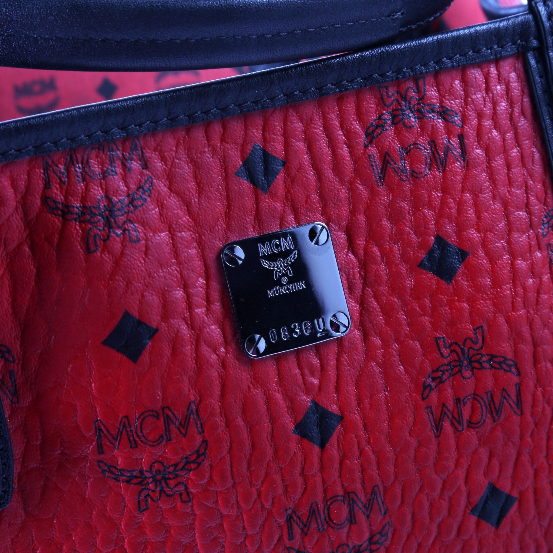 Liz Tote Reverse Without Pouch Medium Red