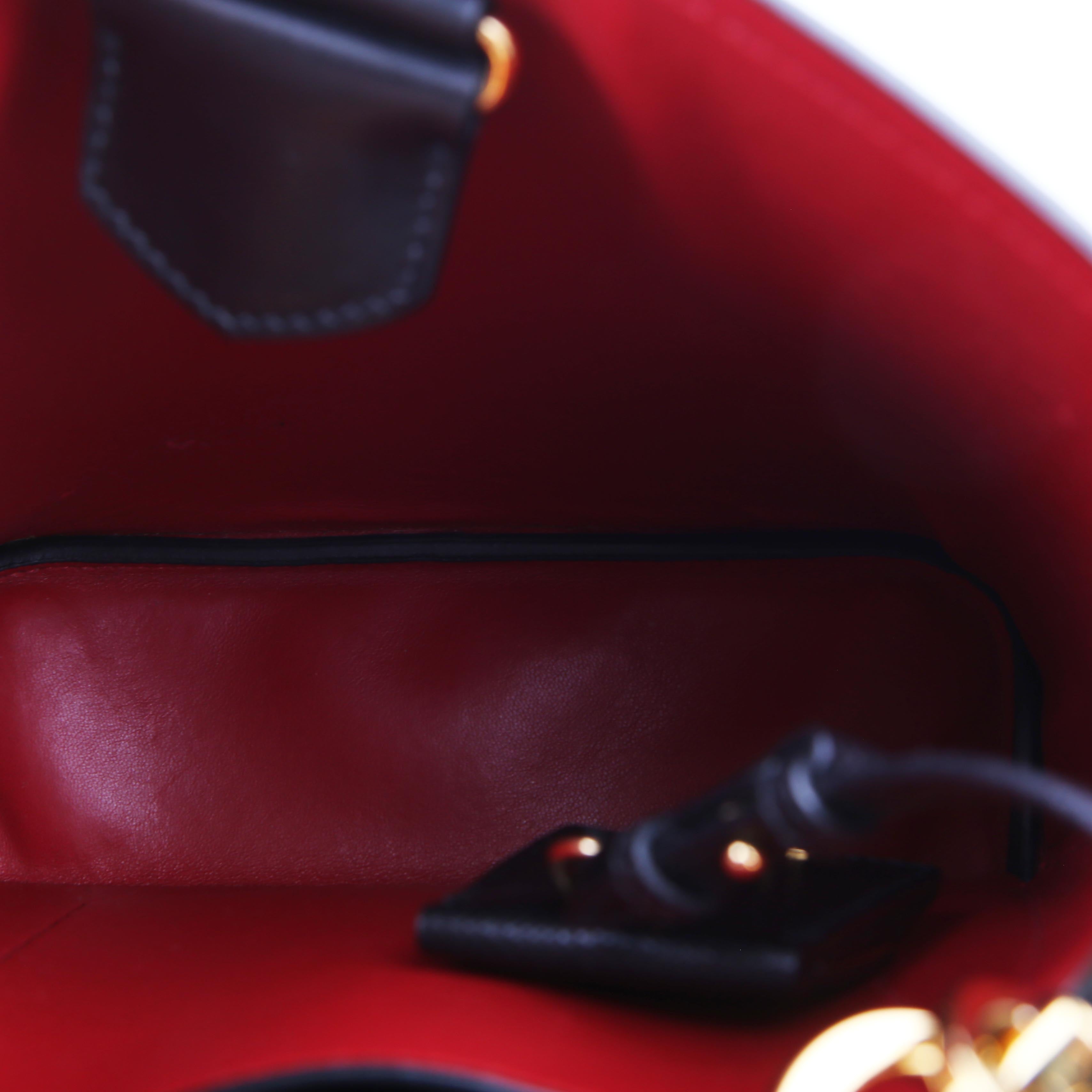 Saffiano Cuir Medium Panier Bag Black