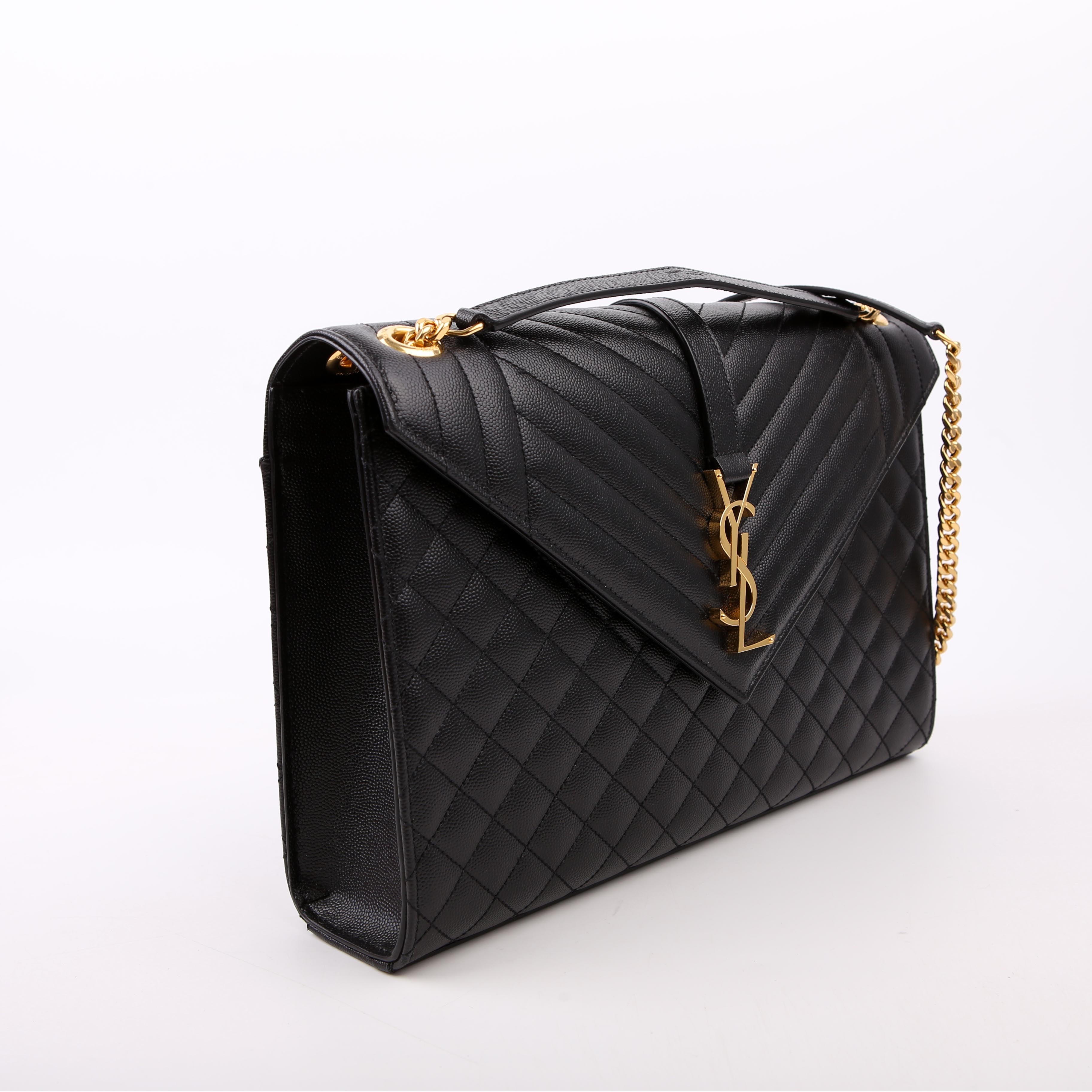 Envelope Chevron Large Black