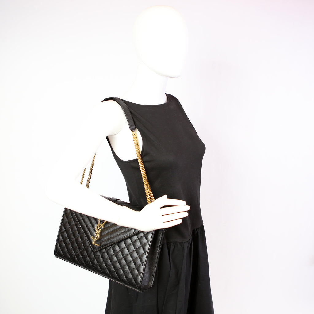 Envelope Chevron Large Black