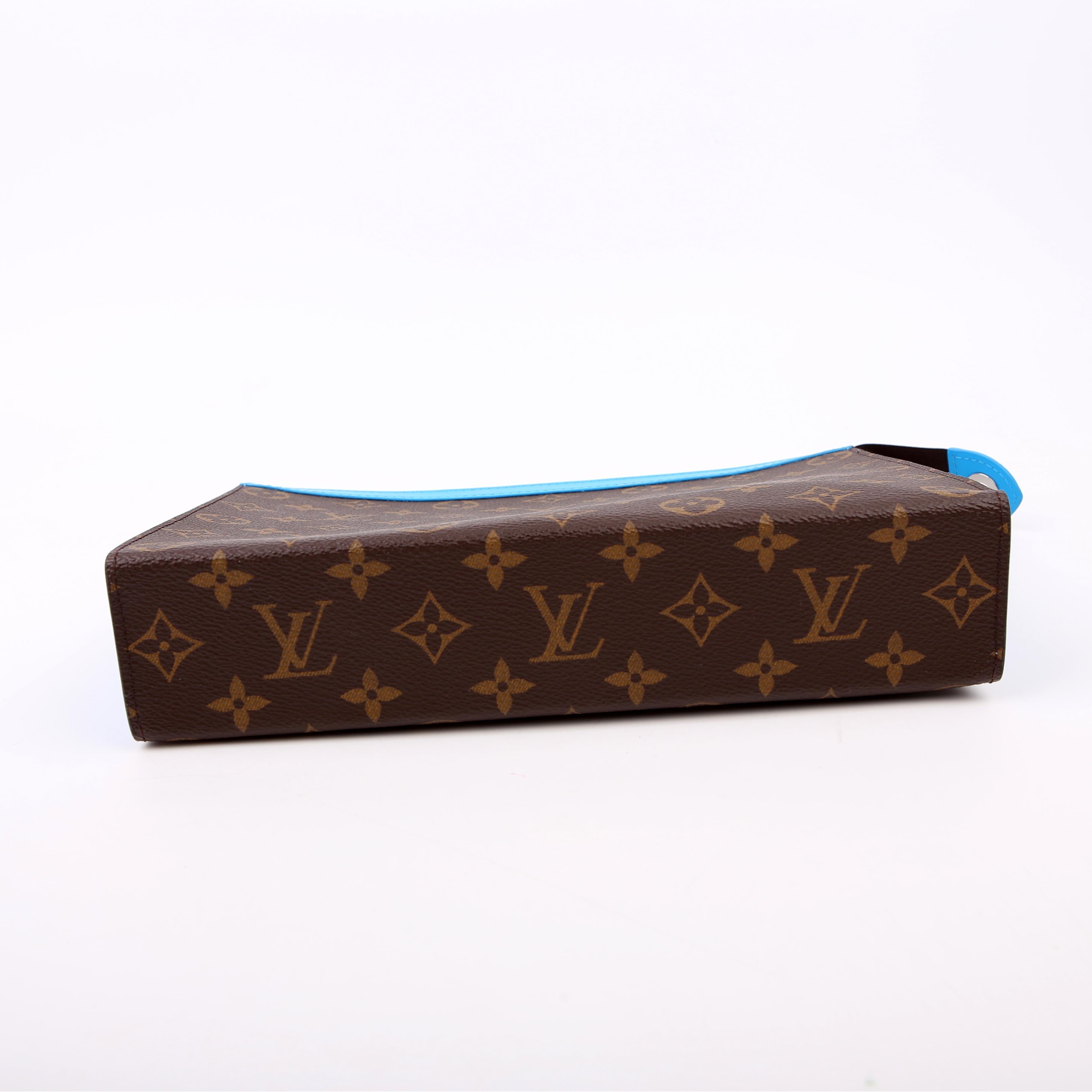 Pochette Voyage MM Macassar Monogram Blue