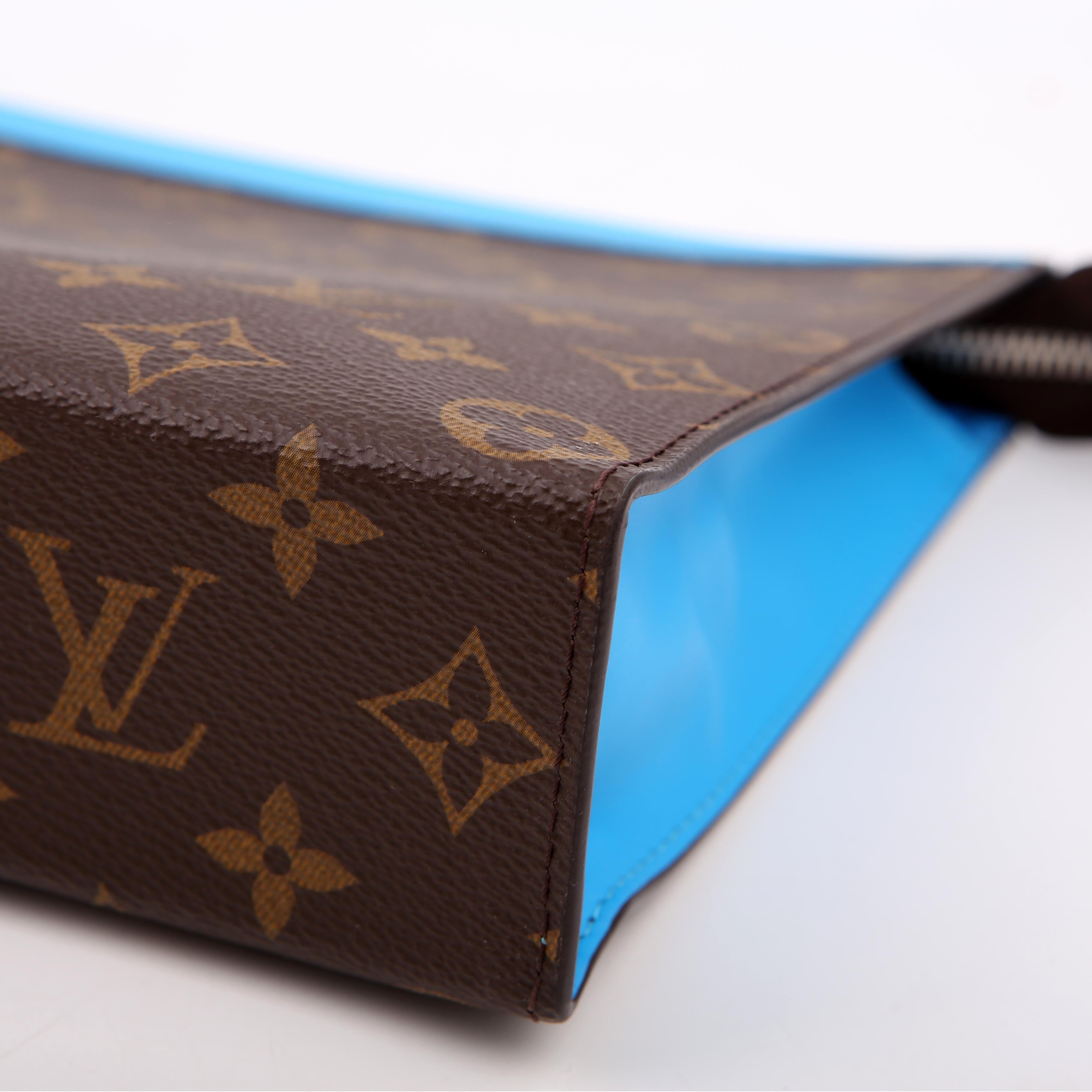 Pochette Voyage MM Macassar Monogram Blue