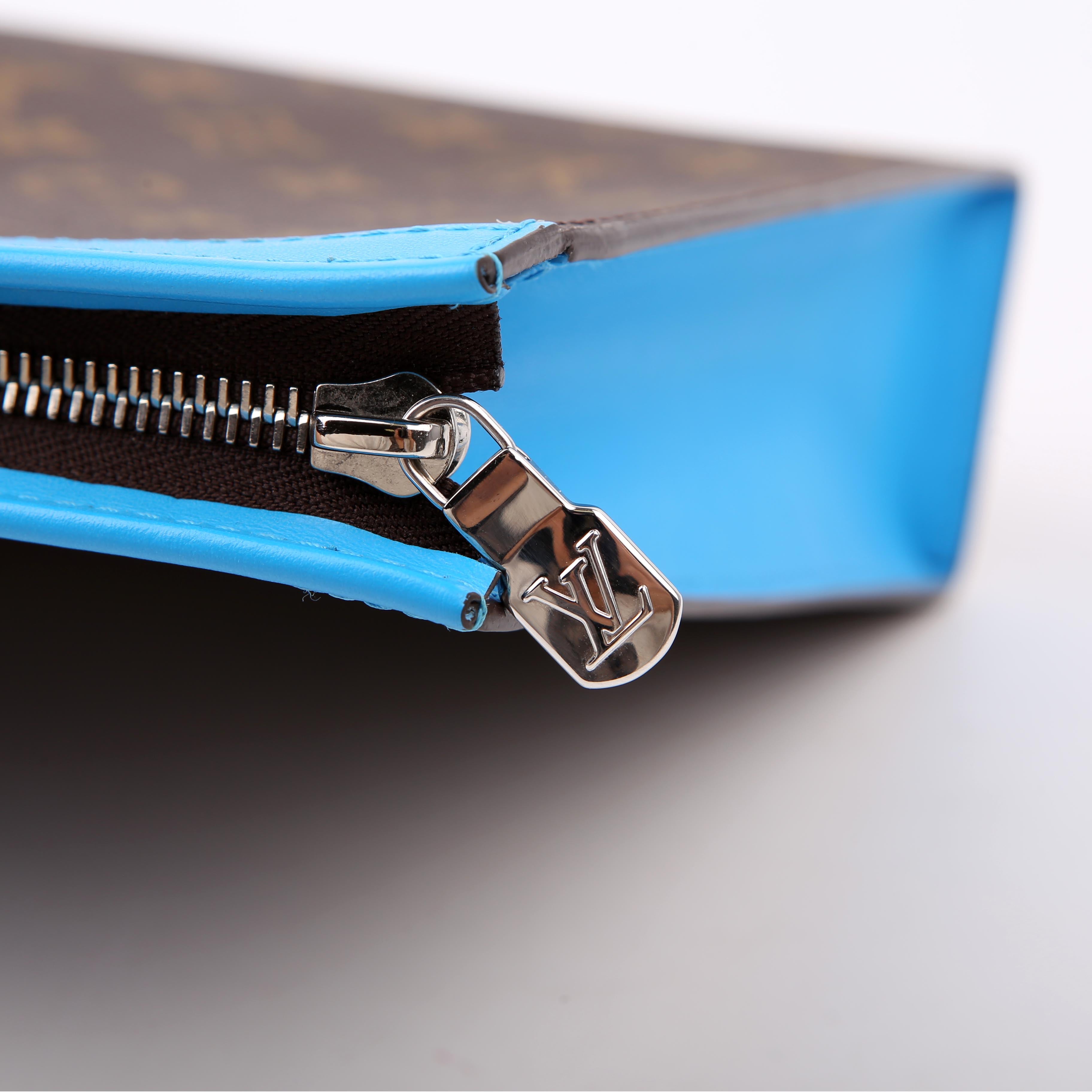 Pochette Voyage MM Macassar Monogram Blue