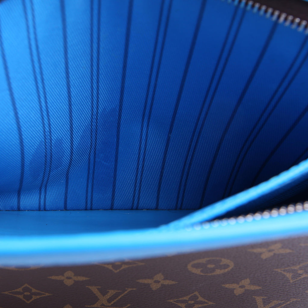 Pochette Voyage MM Macassar Monogram Blue
