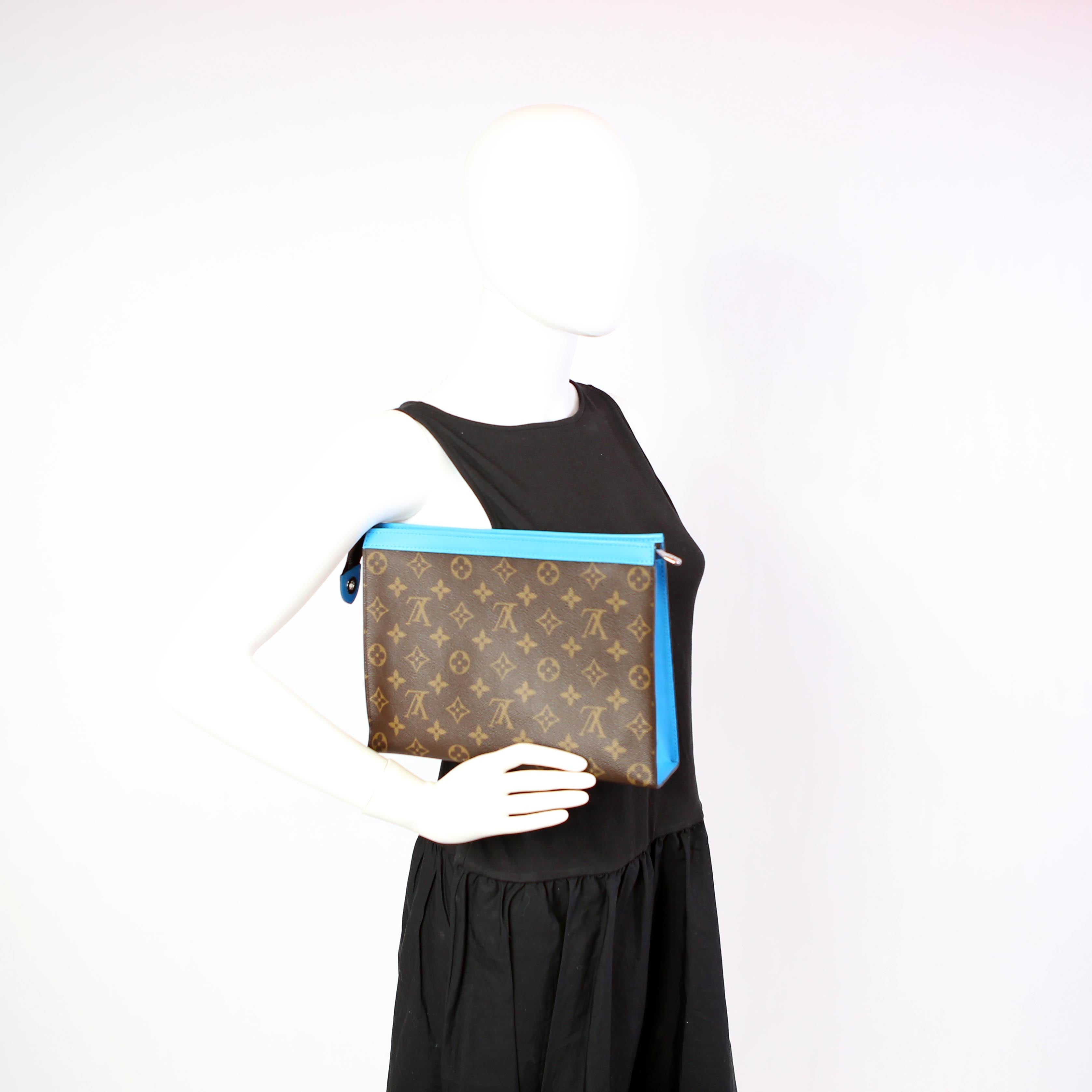 Pochette Voyage MM Macassar Monogram Blue