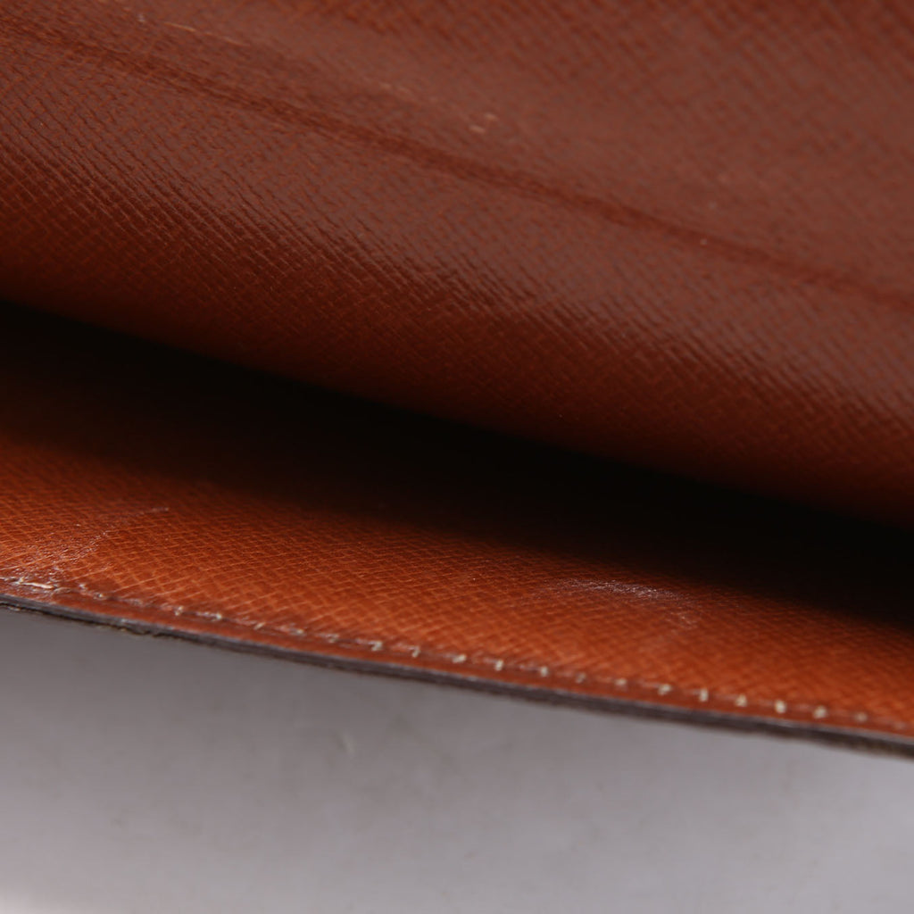 Porte Yen Long Monogram