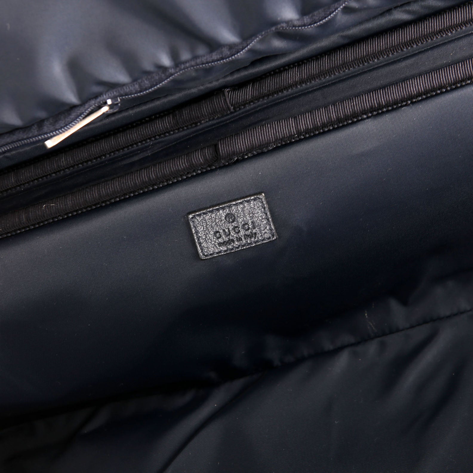 Gucci 693664 GG Supreme Savoy Trolley Medium