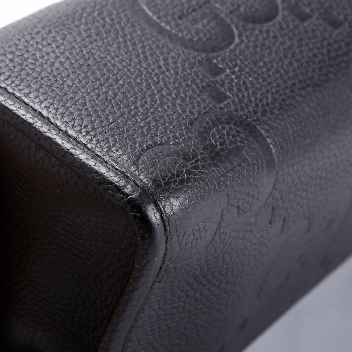 739490 Jumbo GG Leather Zip Pouch Black
