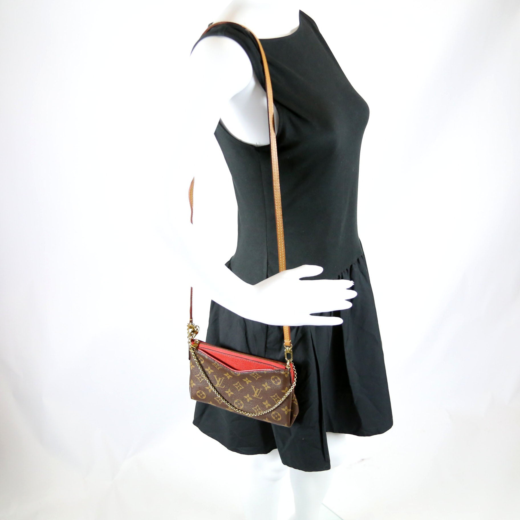 Pallas Clutch Monogram Red