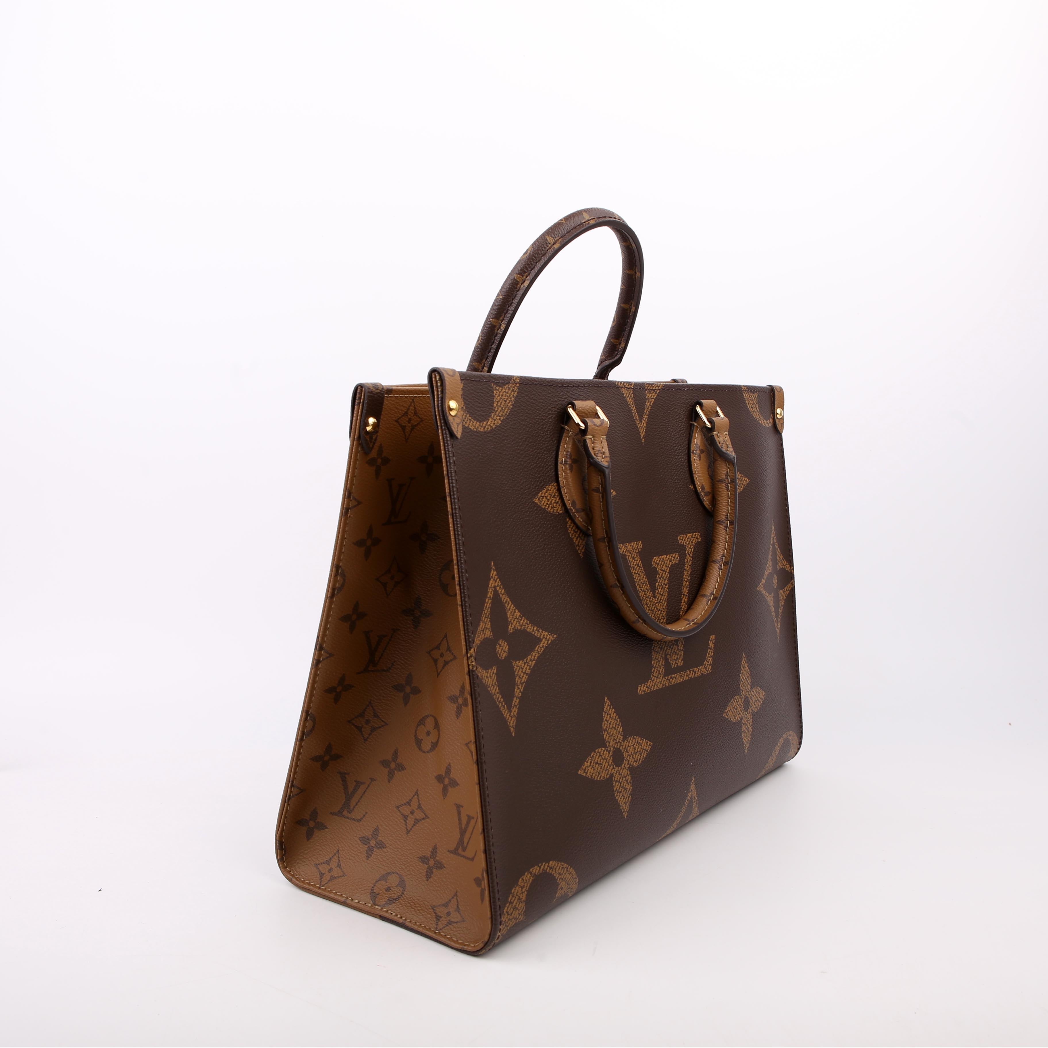 ONTHEGO MM Reverse Monogram
