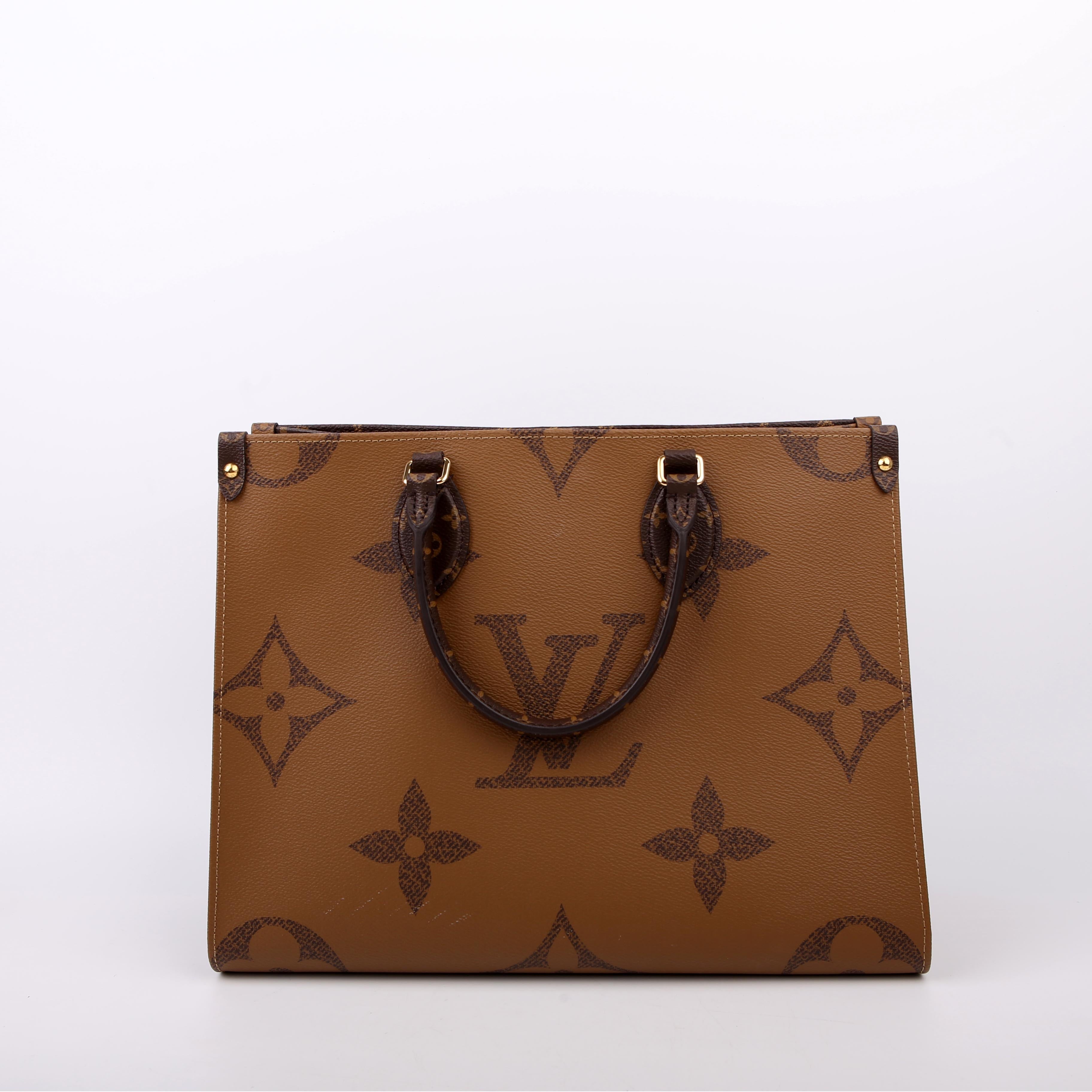 ONTHEGO MM Reverse Monogram