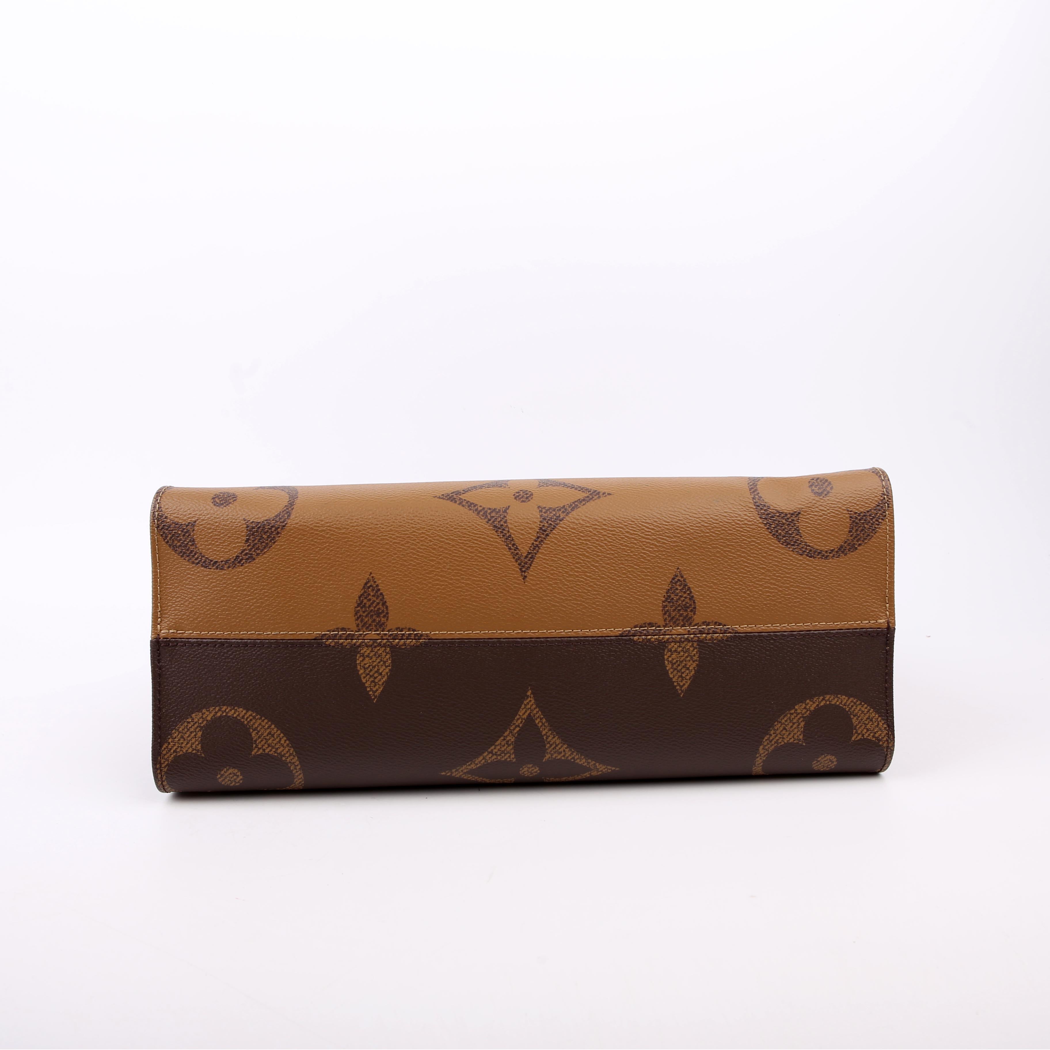ONTHEGO MM Reverse Monogram