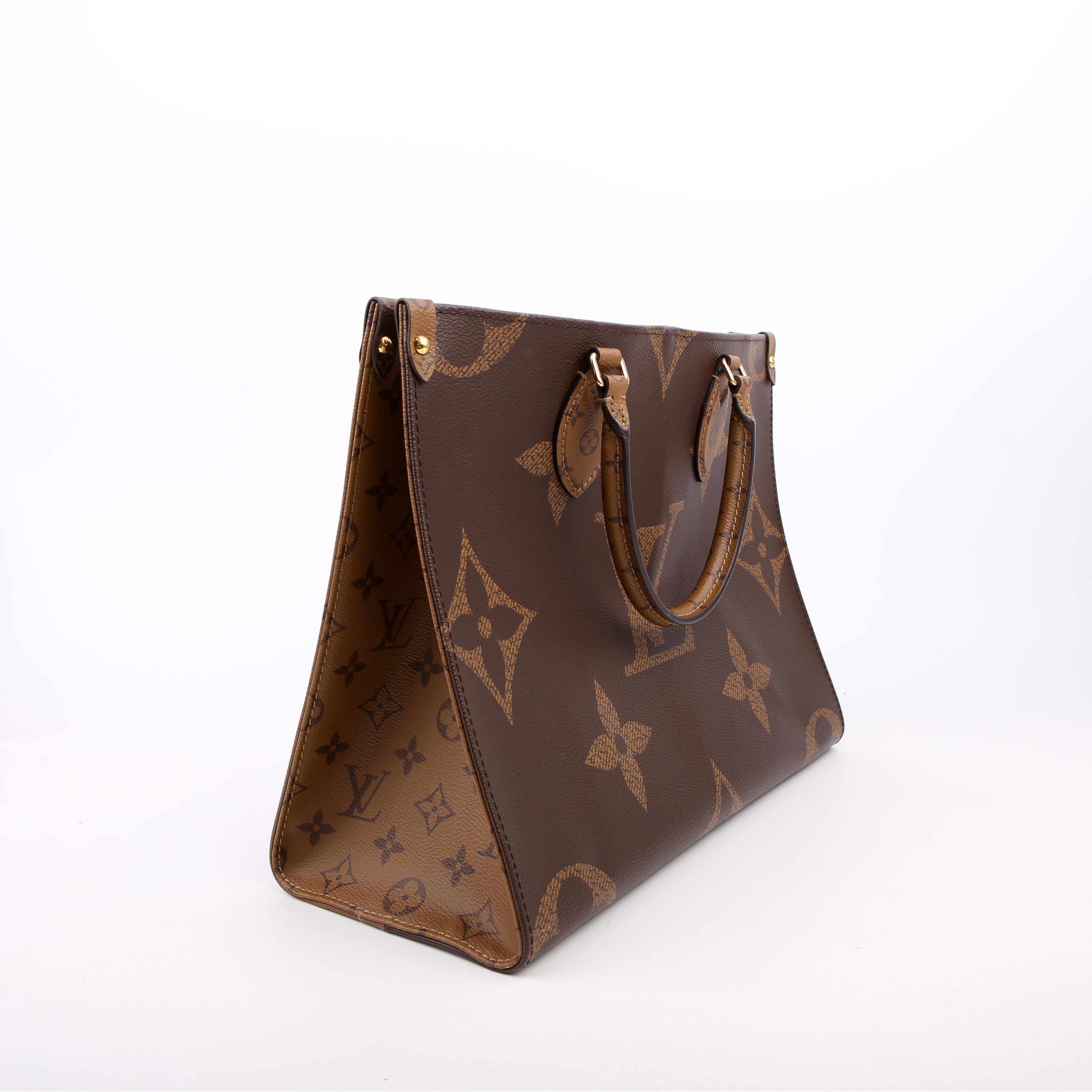 ONTHEGO MM Reverse Monogram