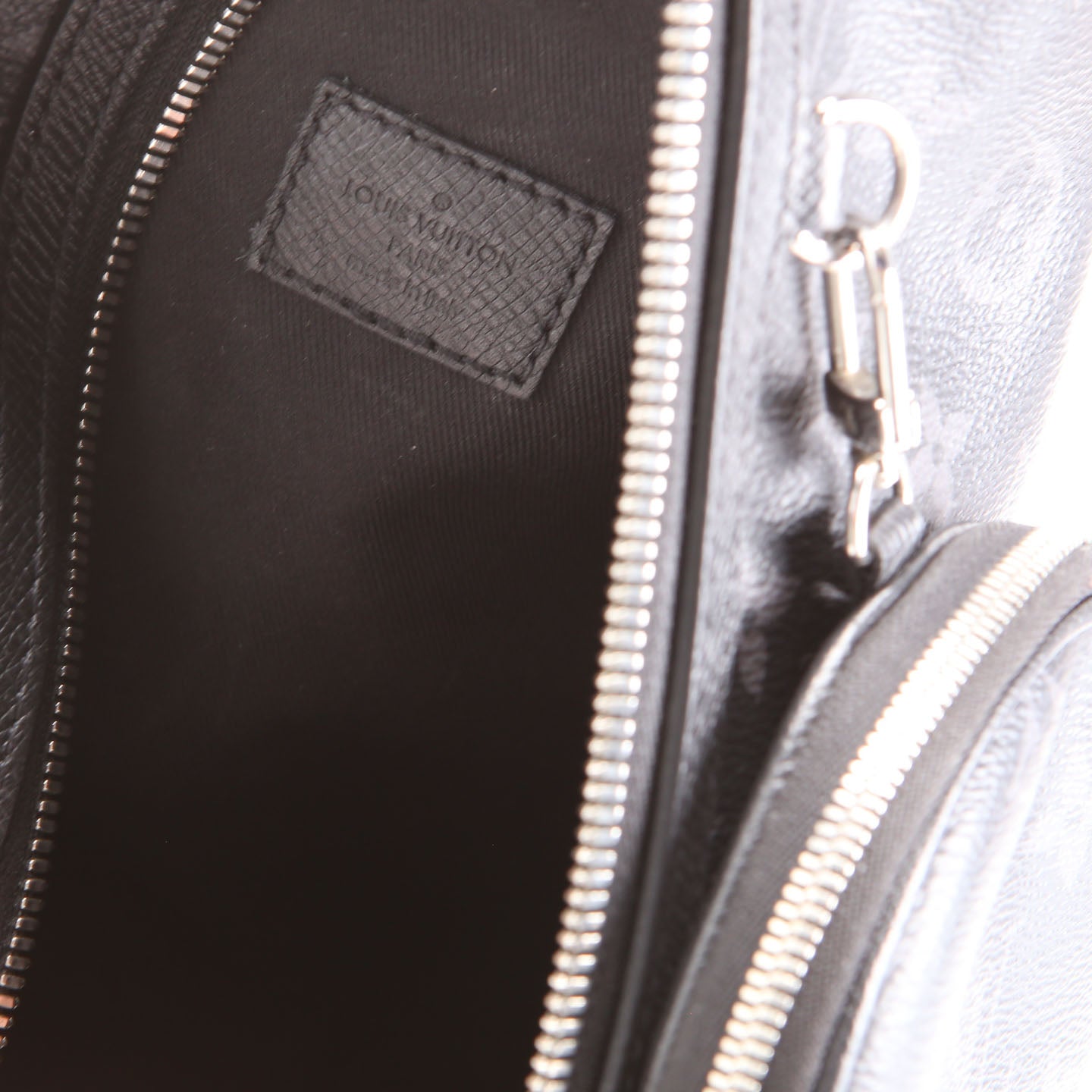 Duo Slingbag Monogram Eclipse