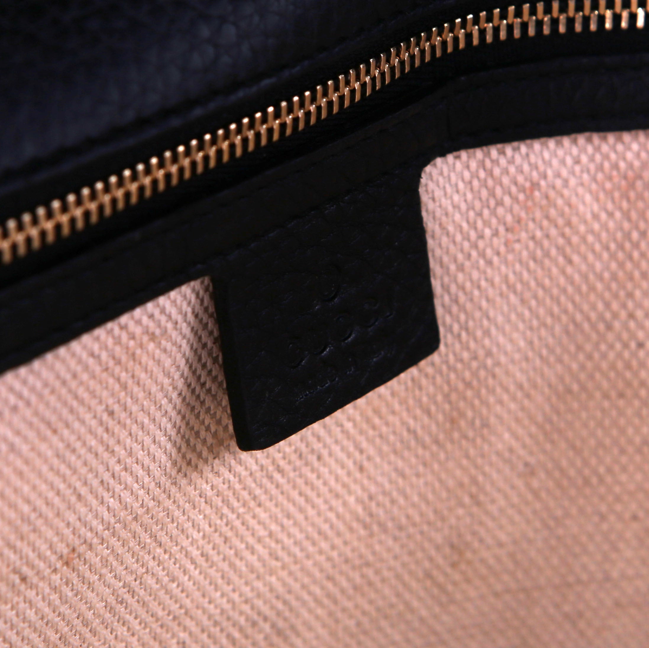 Gucci 336753 Soho Leather Clutch Black