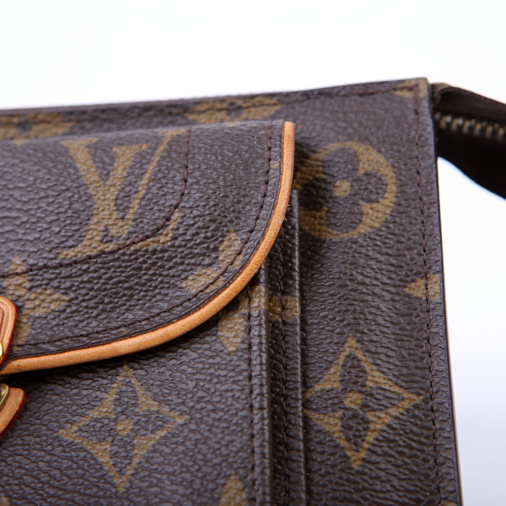 Astrid Wallet Monogram