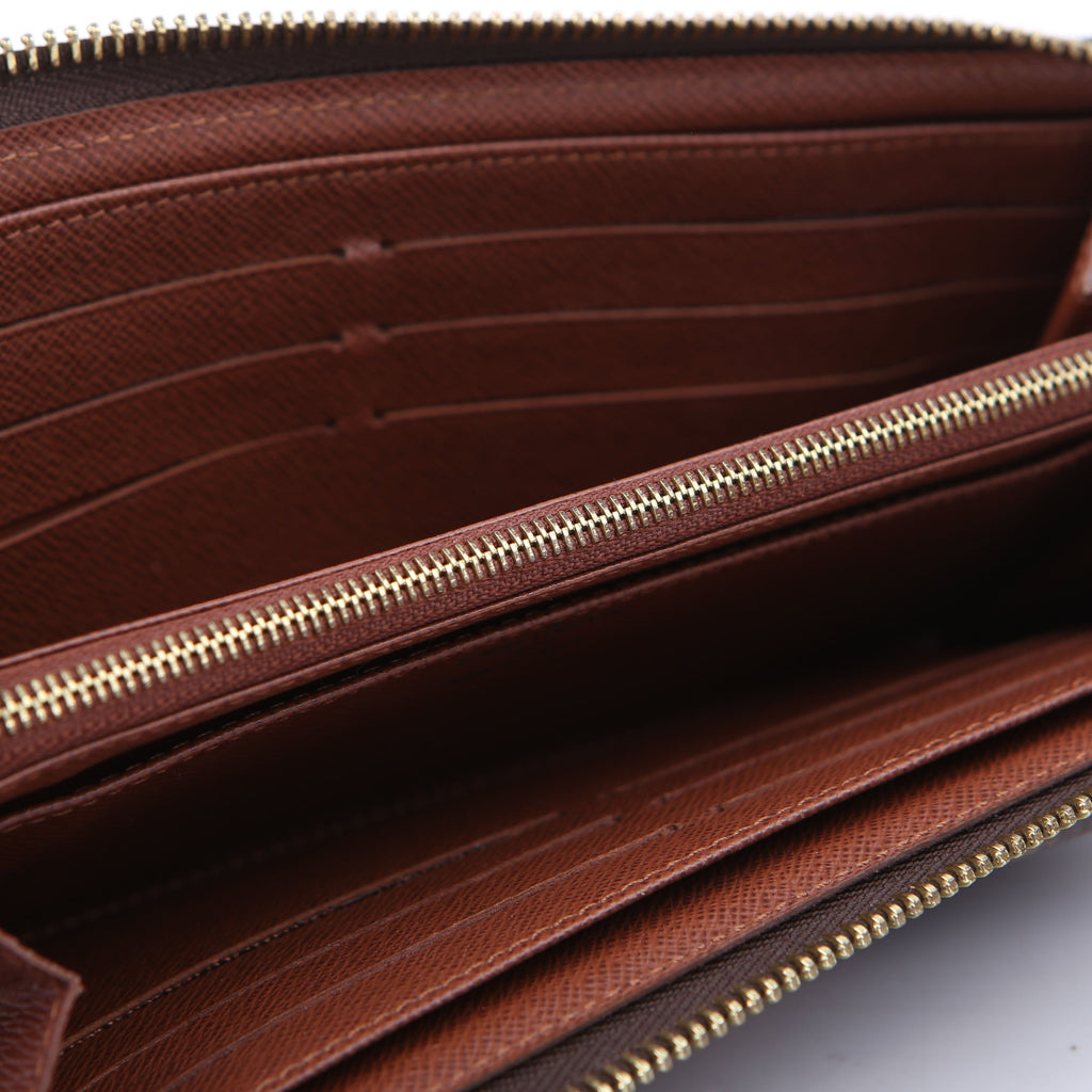 Astrid Wallet Monogram
