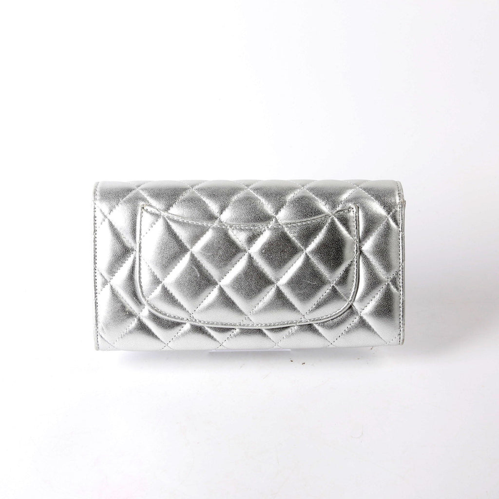 Classic Flap Wallet Long Lambskin Silver