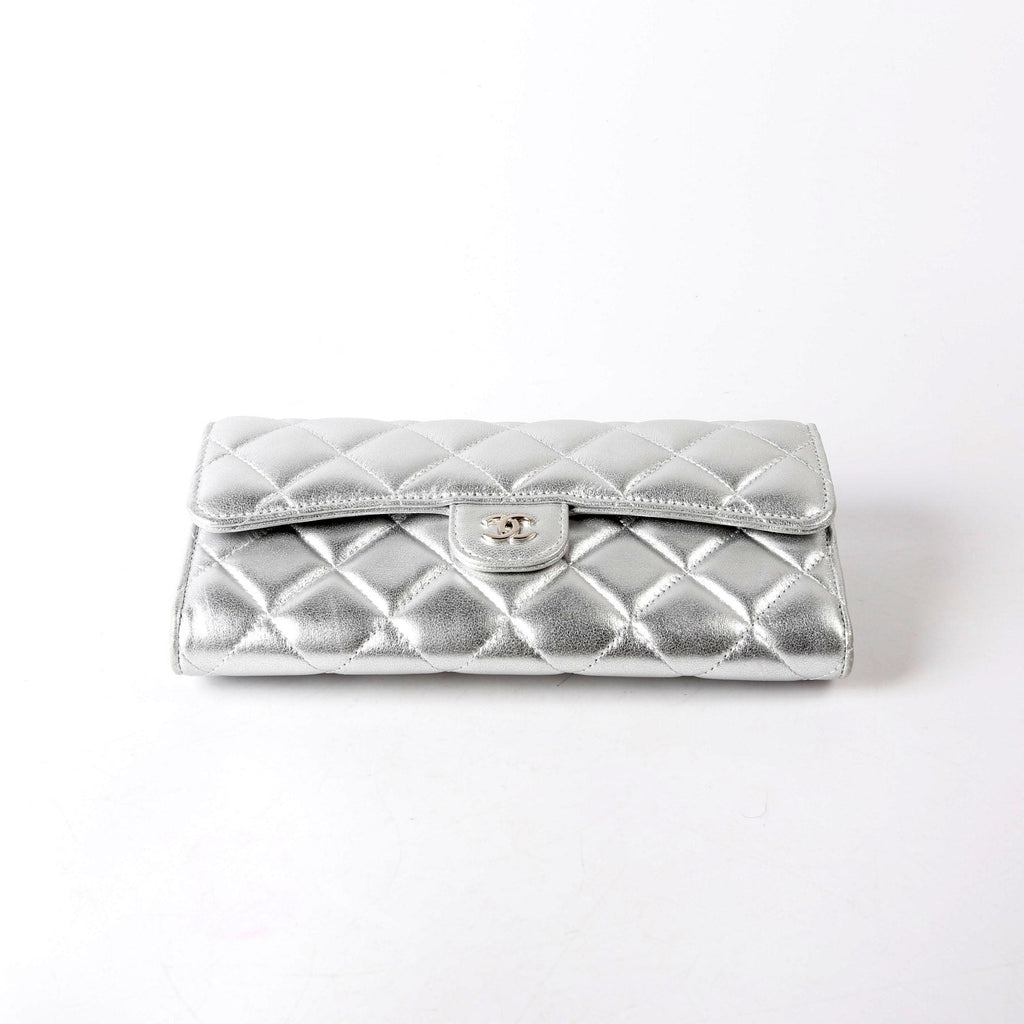 Classic Flap Wallet Long Lambskin Silver