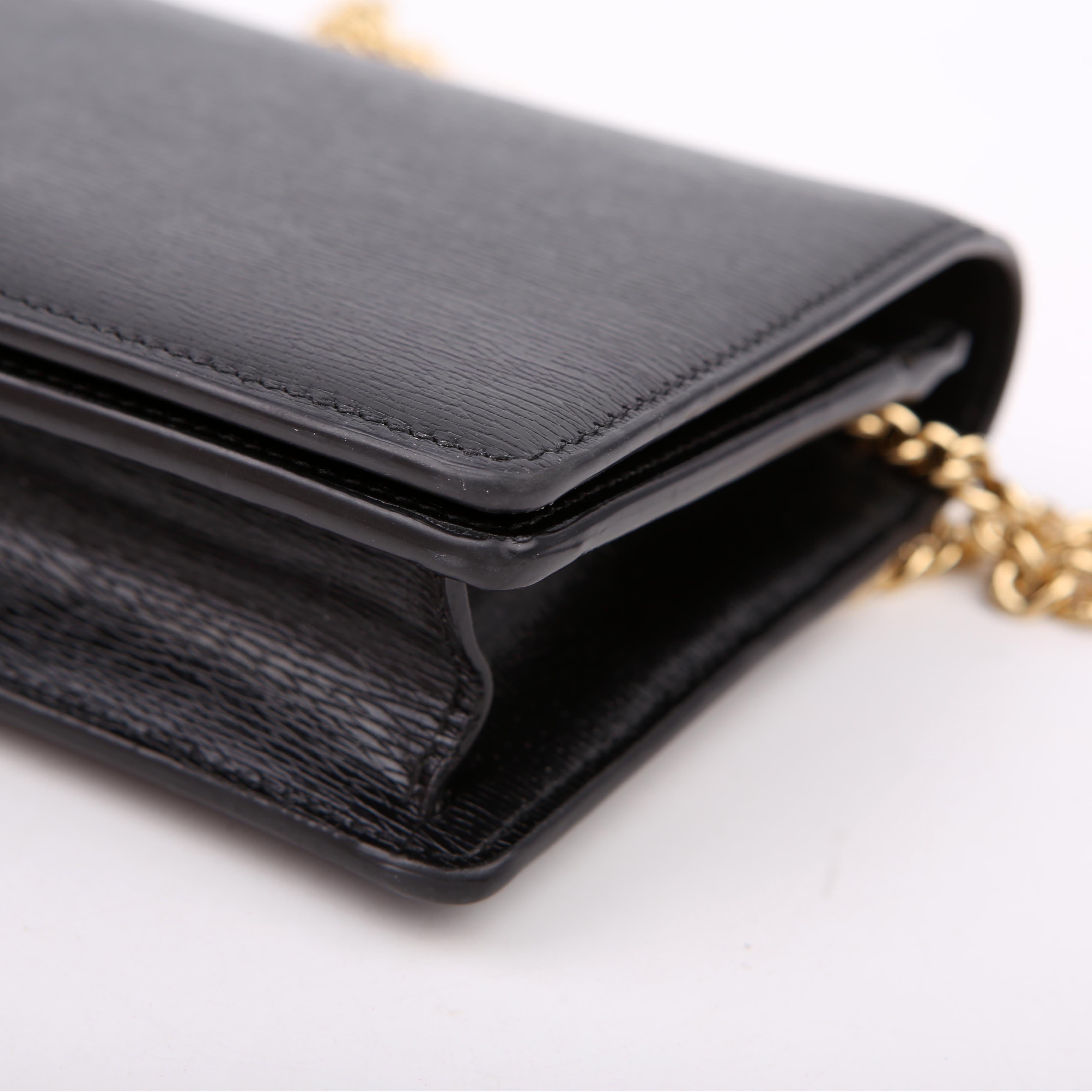 Gucci 772643 Scipt Logo Chain Wallet