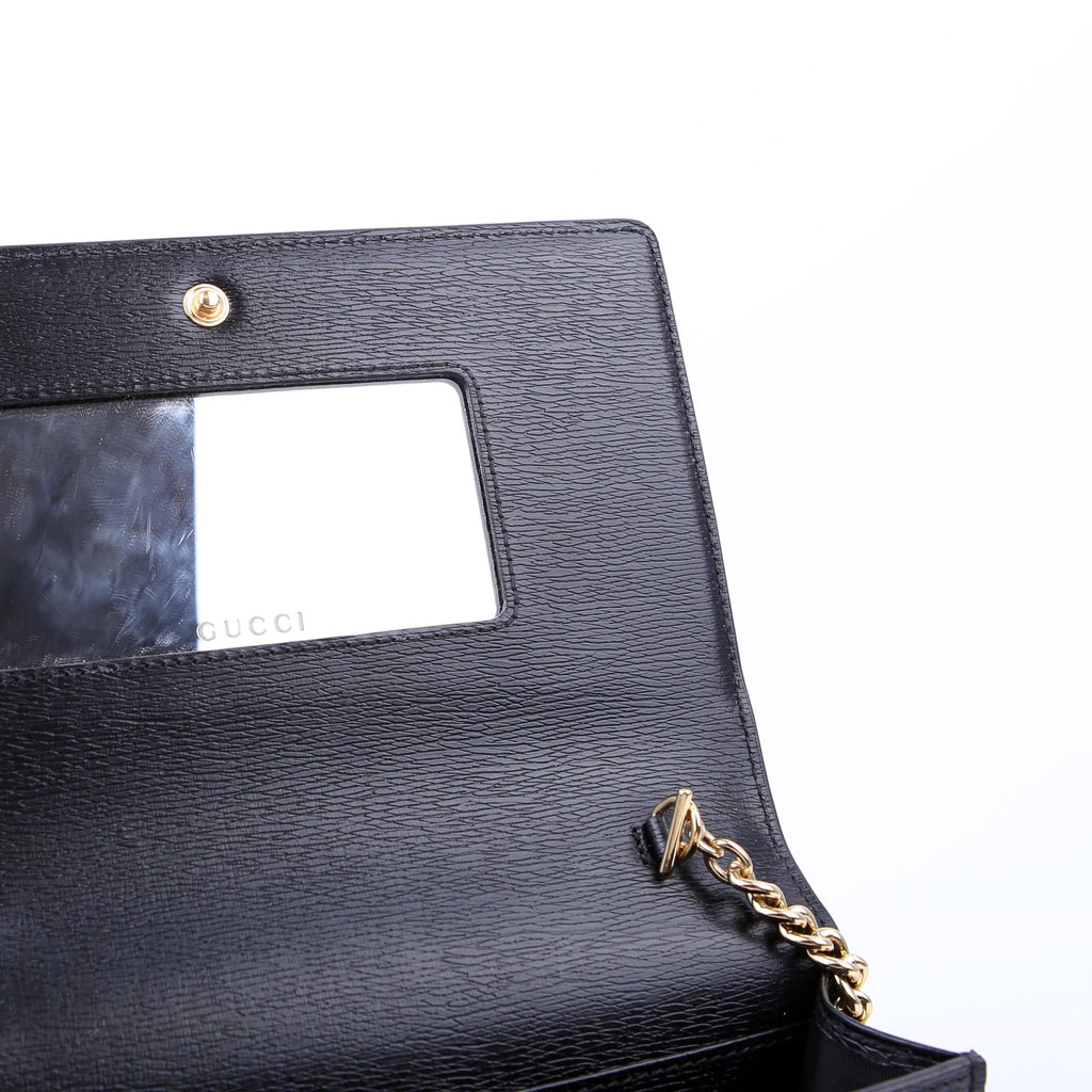 Gucci 772643 Scipt Logo Chain Wallet
