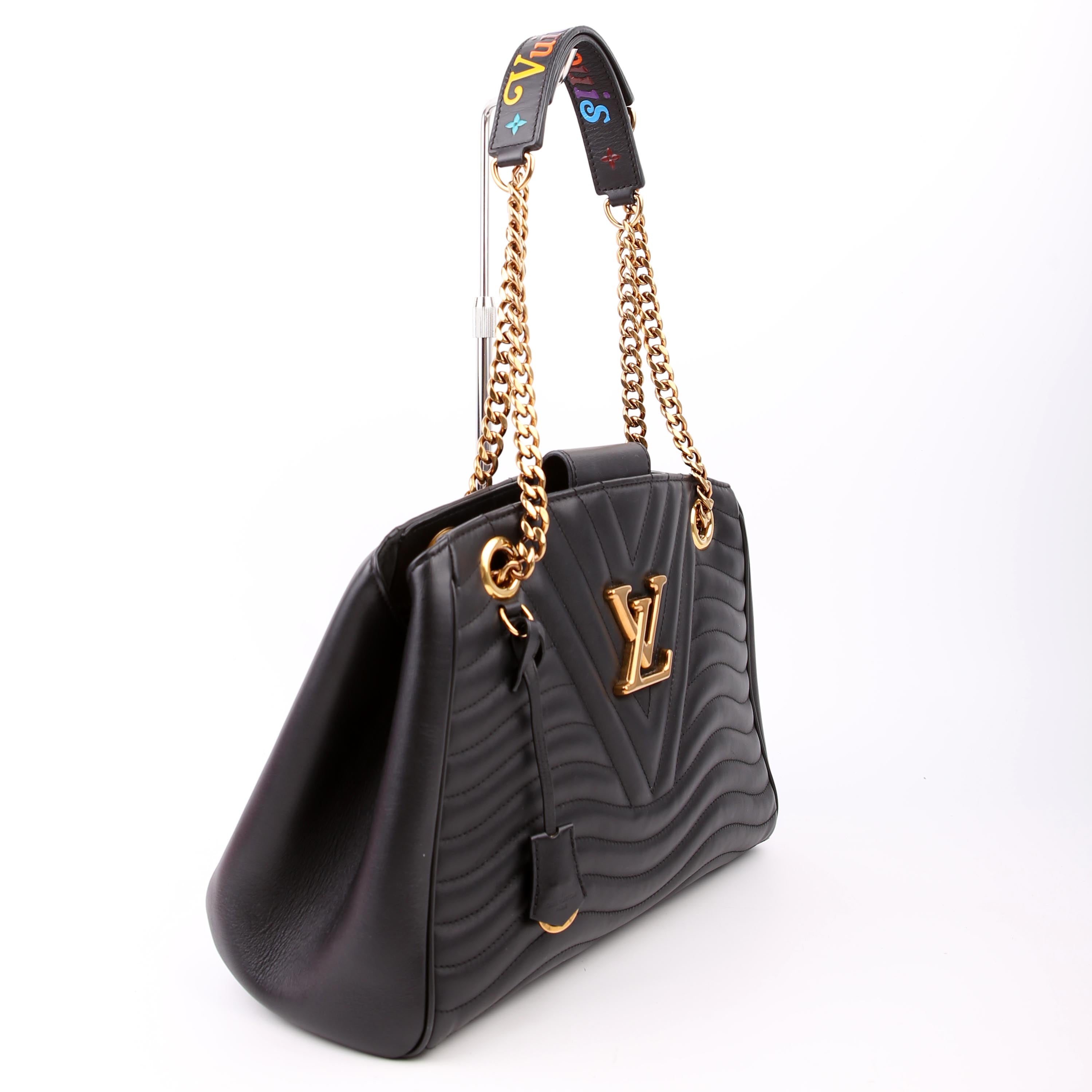 New Wave Chain Tote
