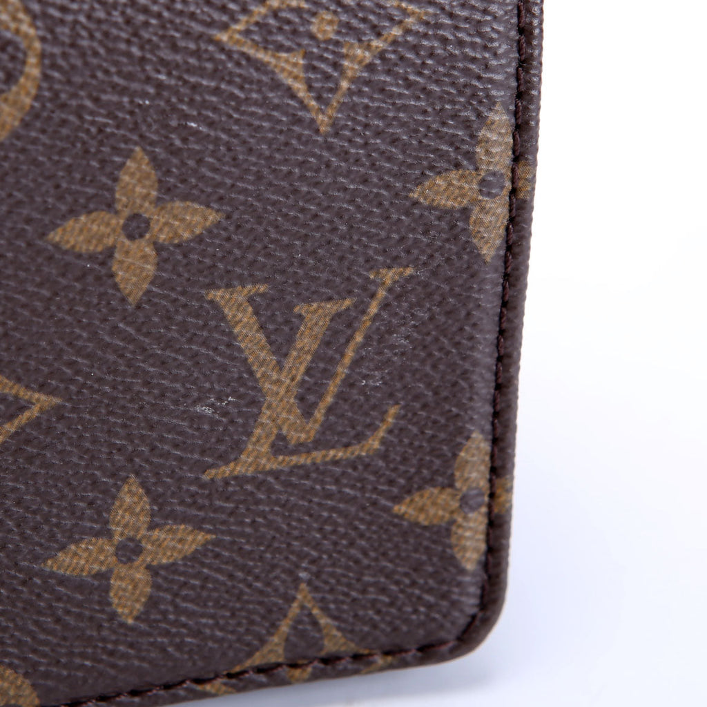 Lily Wallet On Chain Monogram
