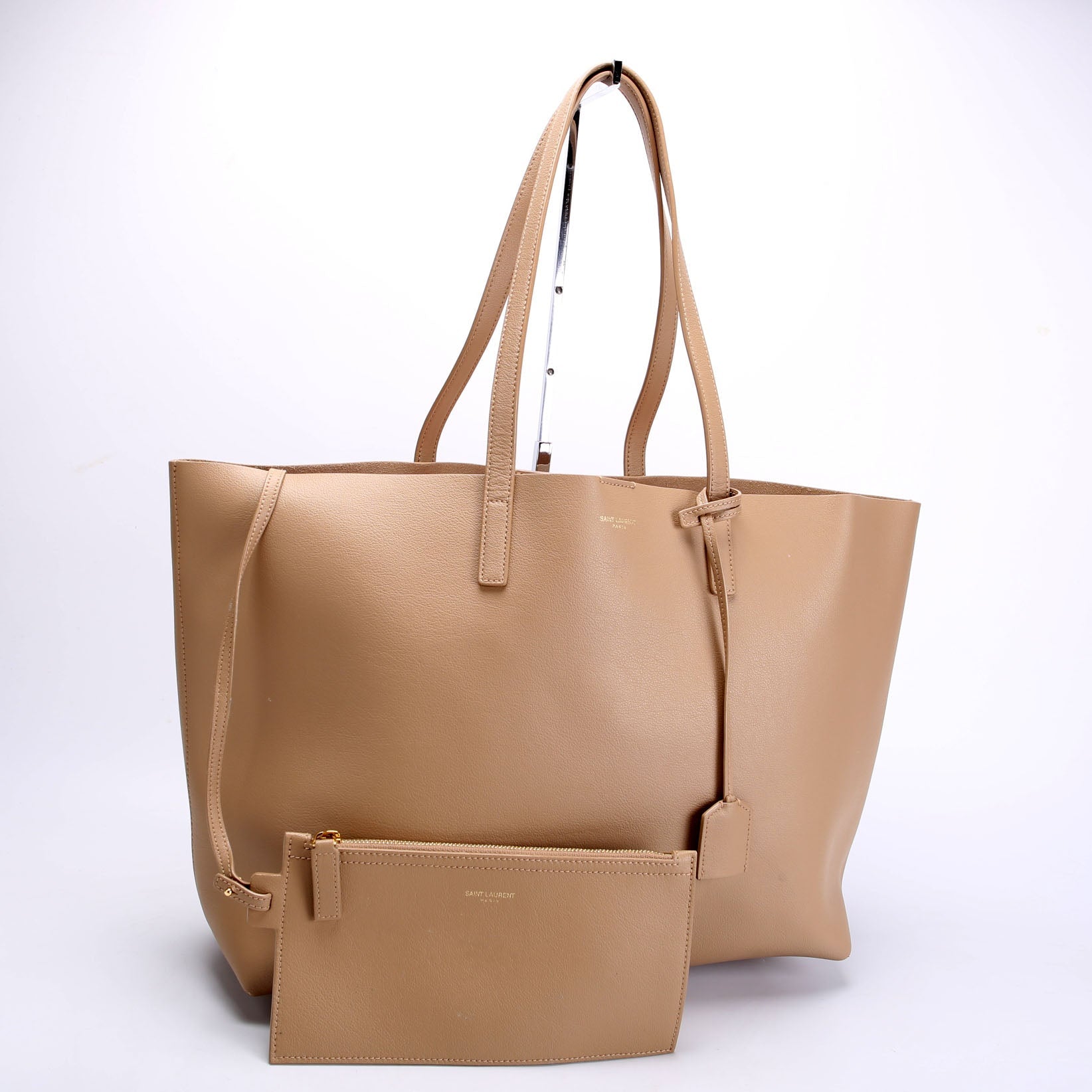 Shopping Bag East/West Supple Leather 600281 Beige