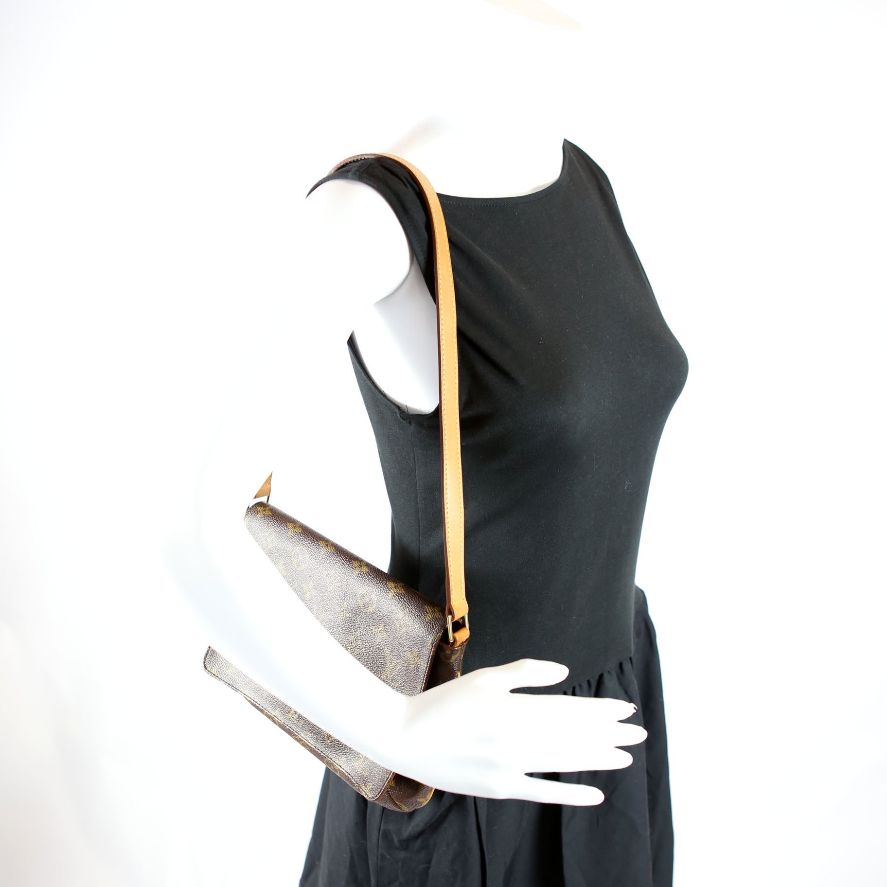 Musette Tango Short Monogram