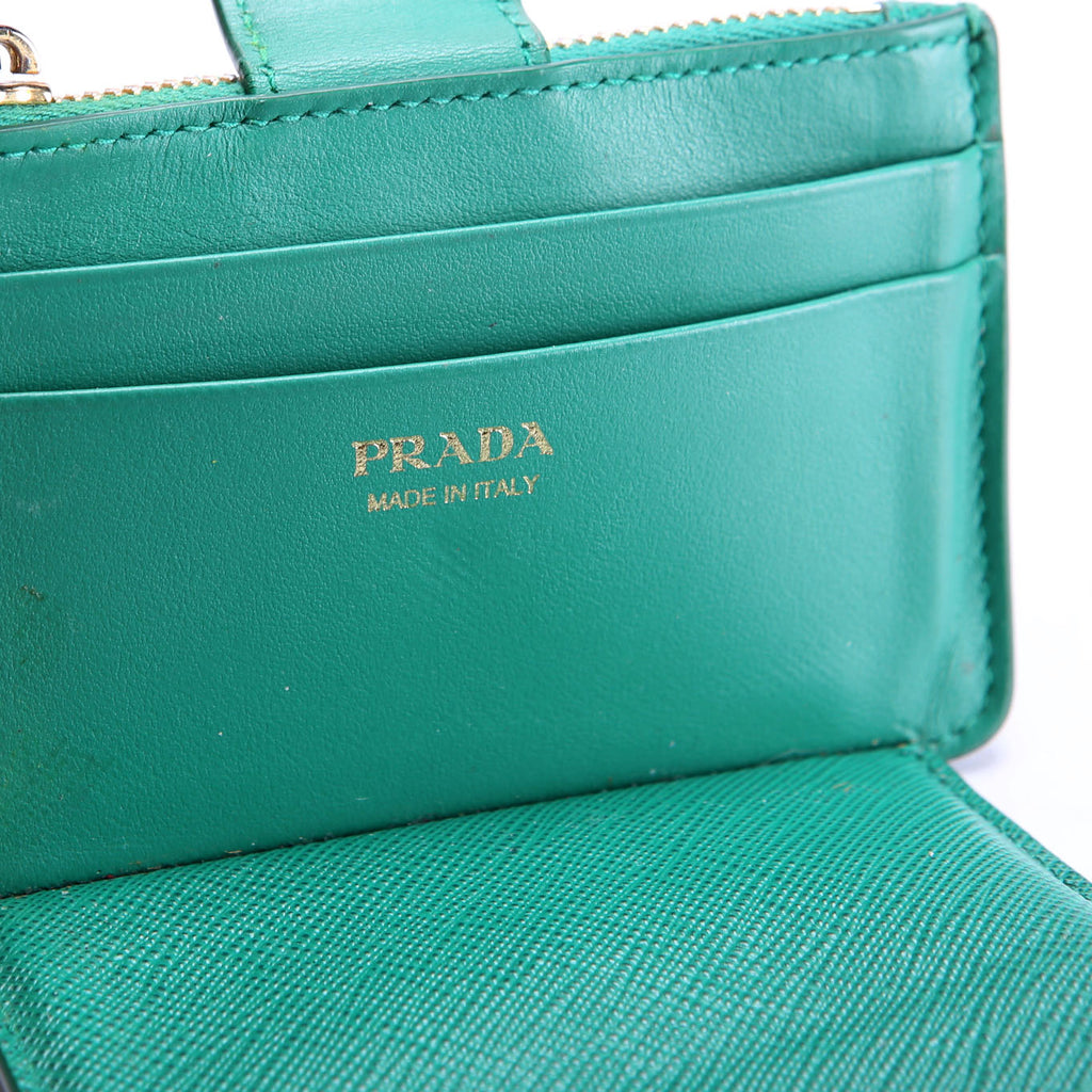 1MC038 Saffiano Triangle Logo Zip Card Case Green