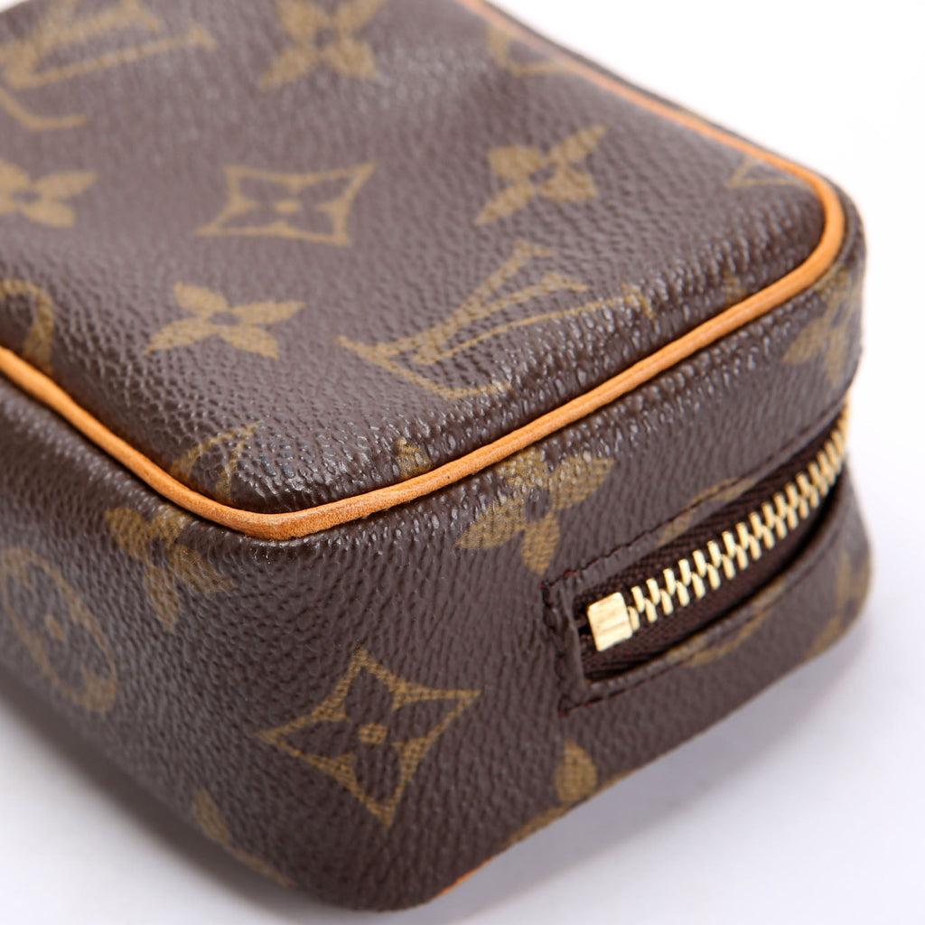 Wapity Case Monogram