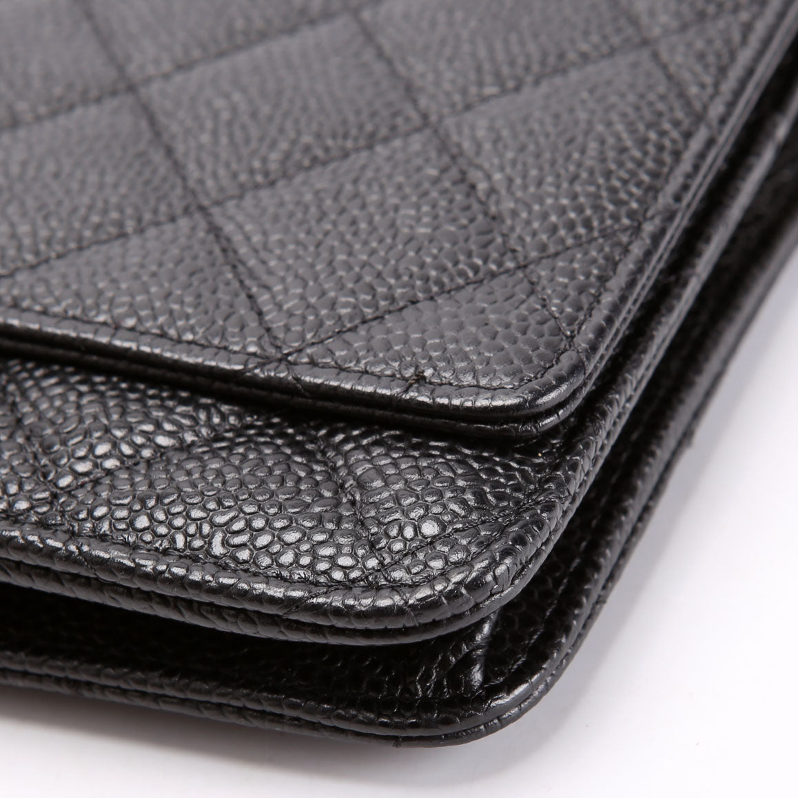 Wallet On Chain Classic Quilted Caviar Black