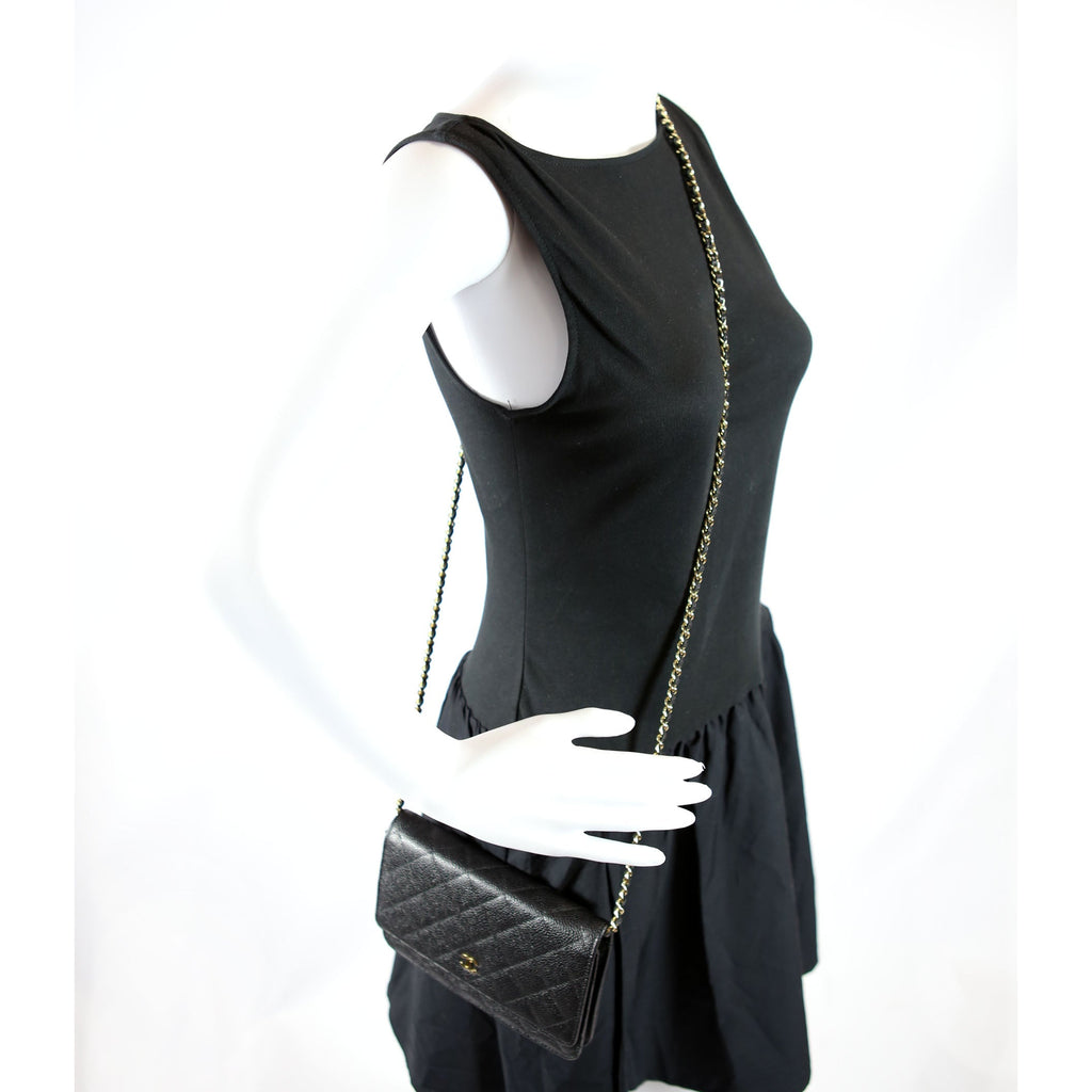 Wallet On Chain Classic Quilted Caviar Black