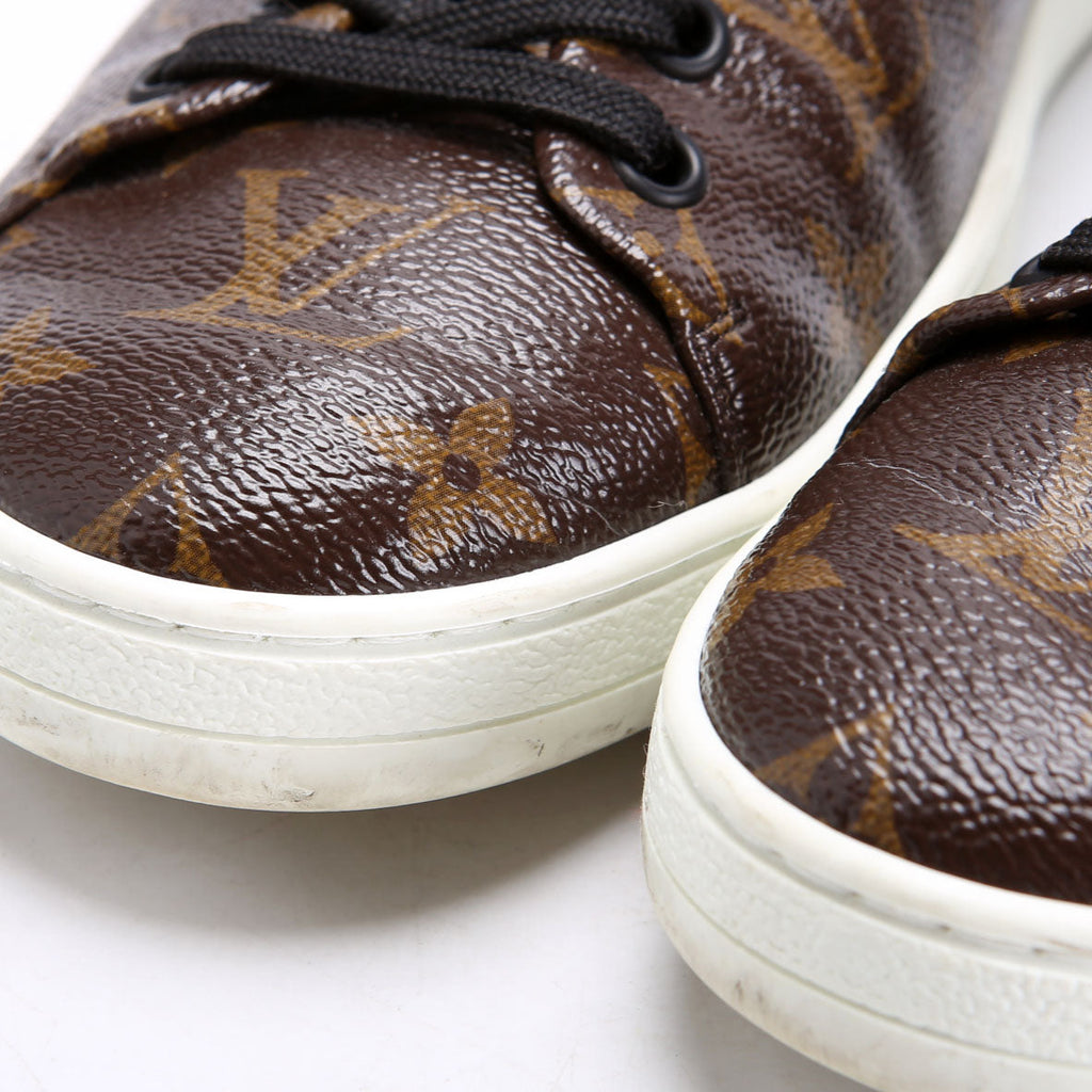 Frontrow Sneakers Size 39.5