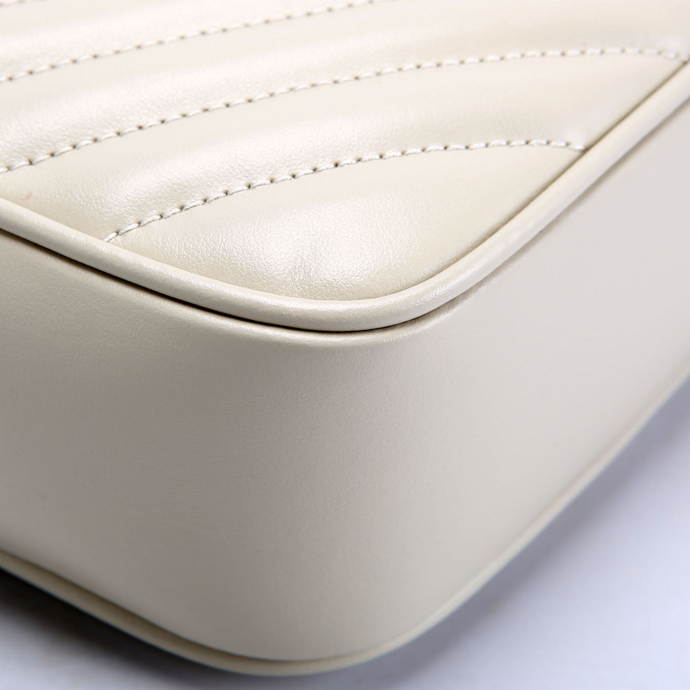 Lou Camera Bag 761554 Cream
