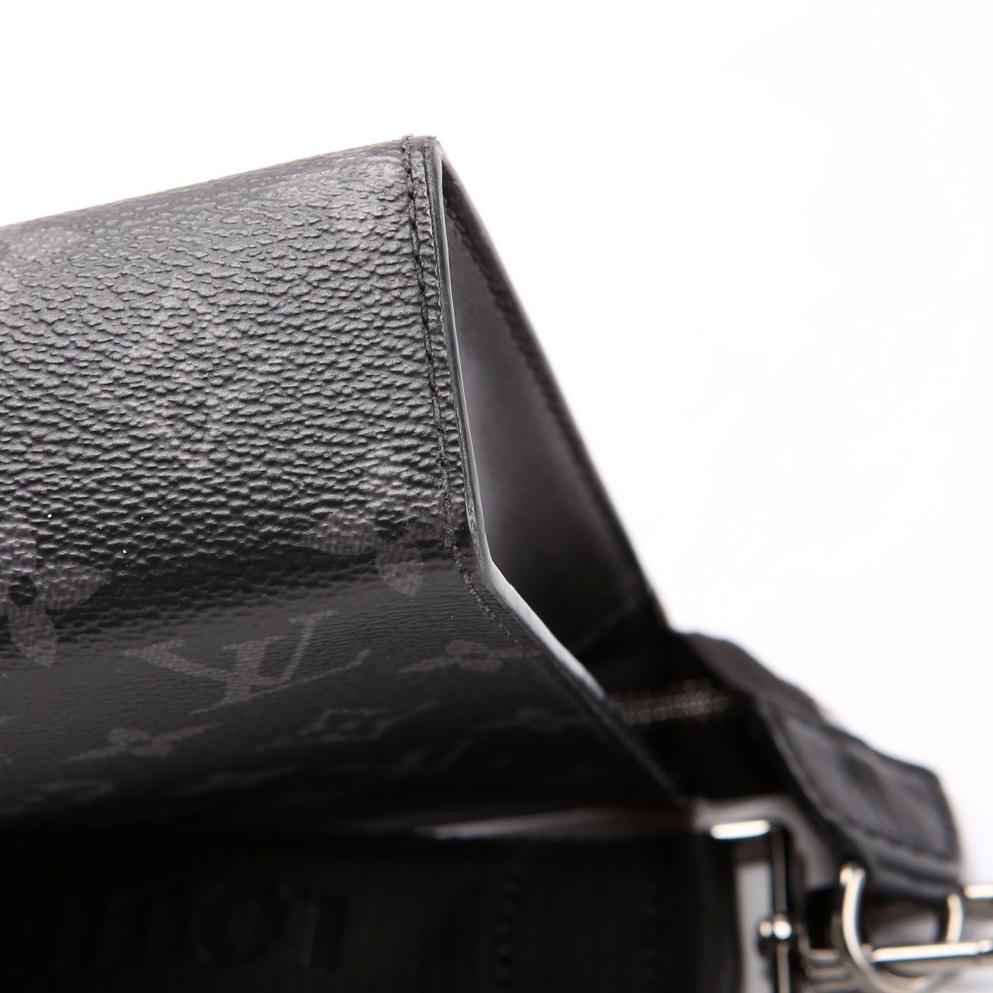 Gaston Wearable Wallet Monogram Eclipse
